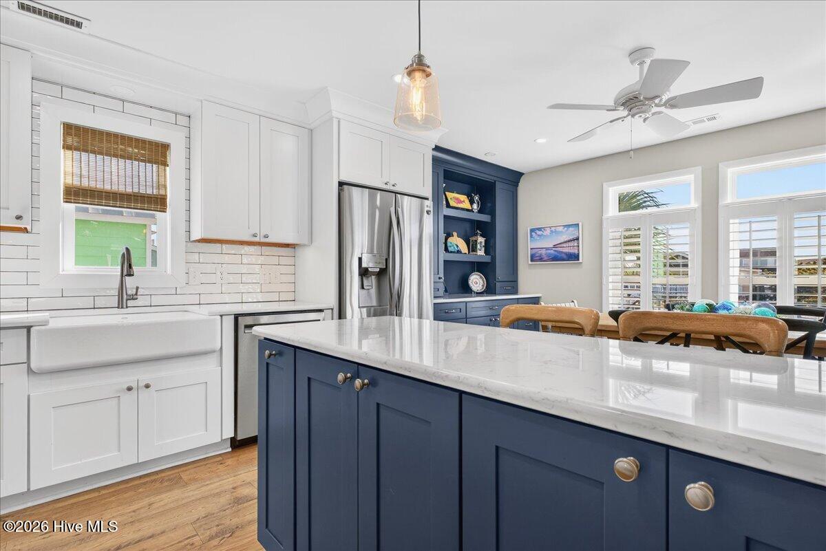 100549636 | Photo 24