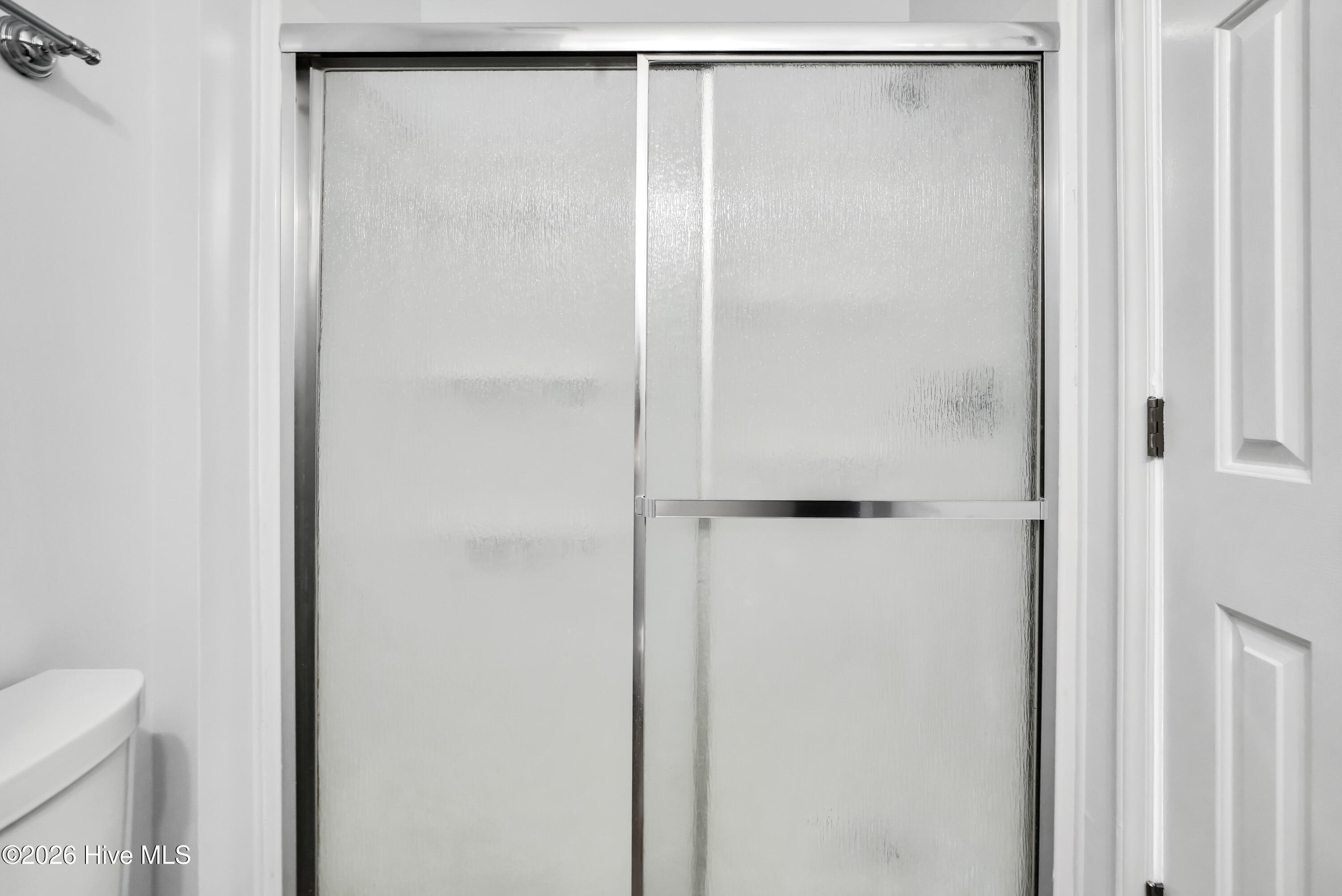 100564940 | Photo 23