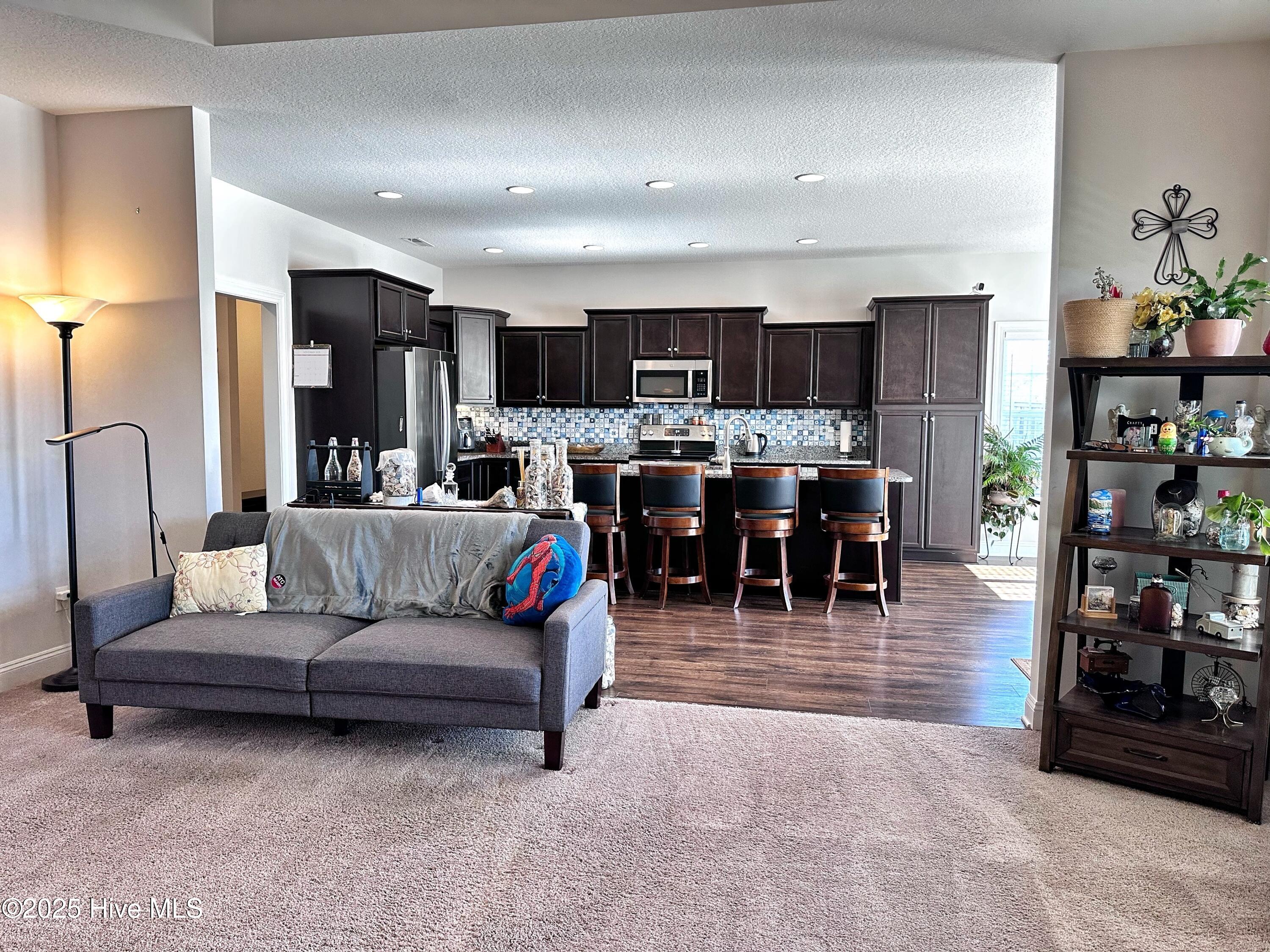 100540901 | Photo 40