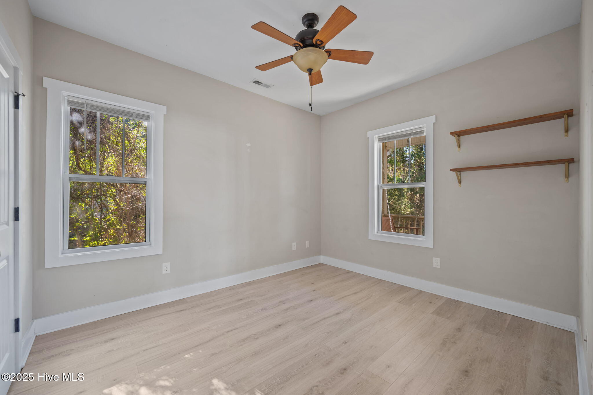 100544828 | Photo 29