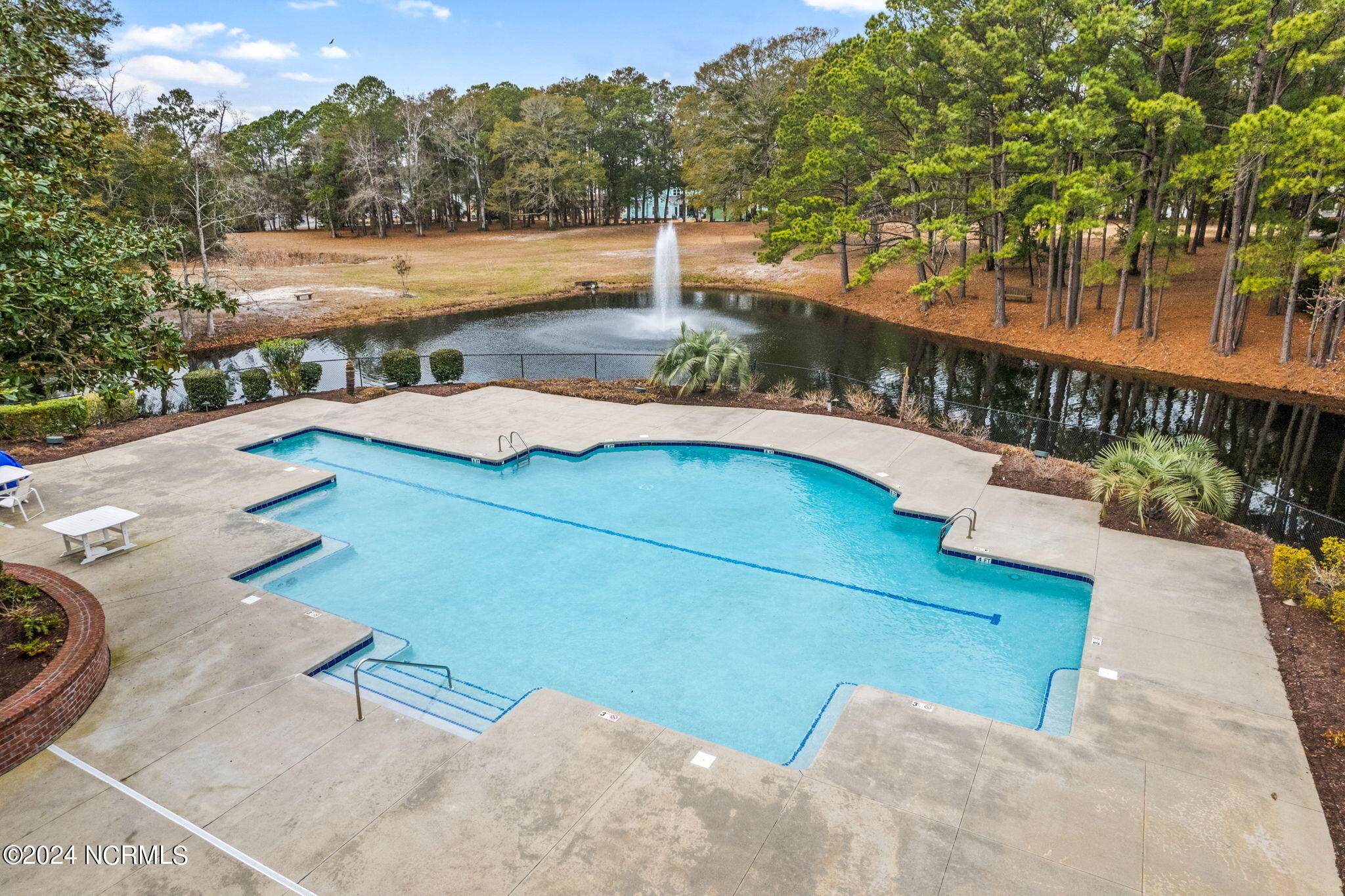 100542998 | Photo 17