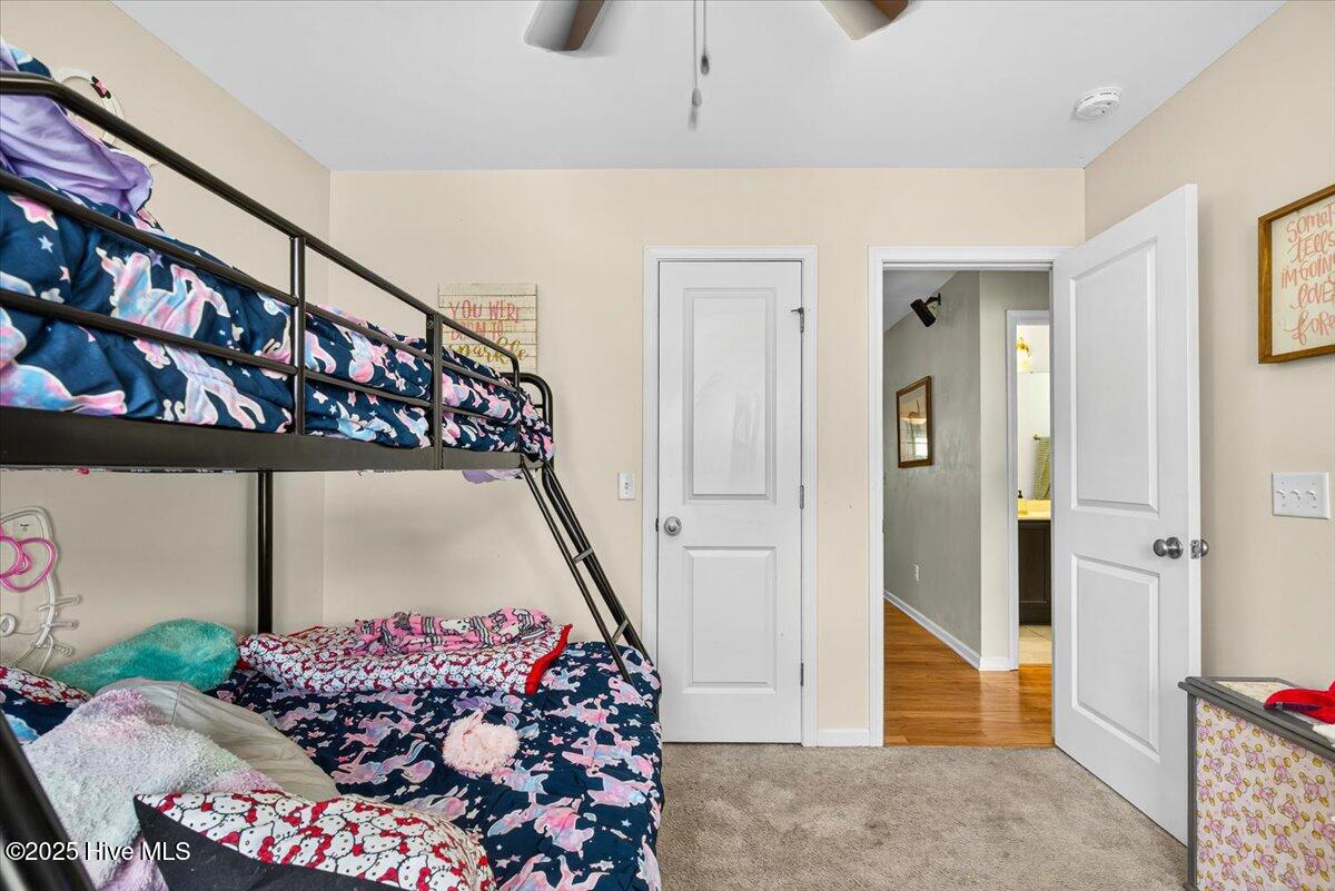 100518227 | Photo 25