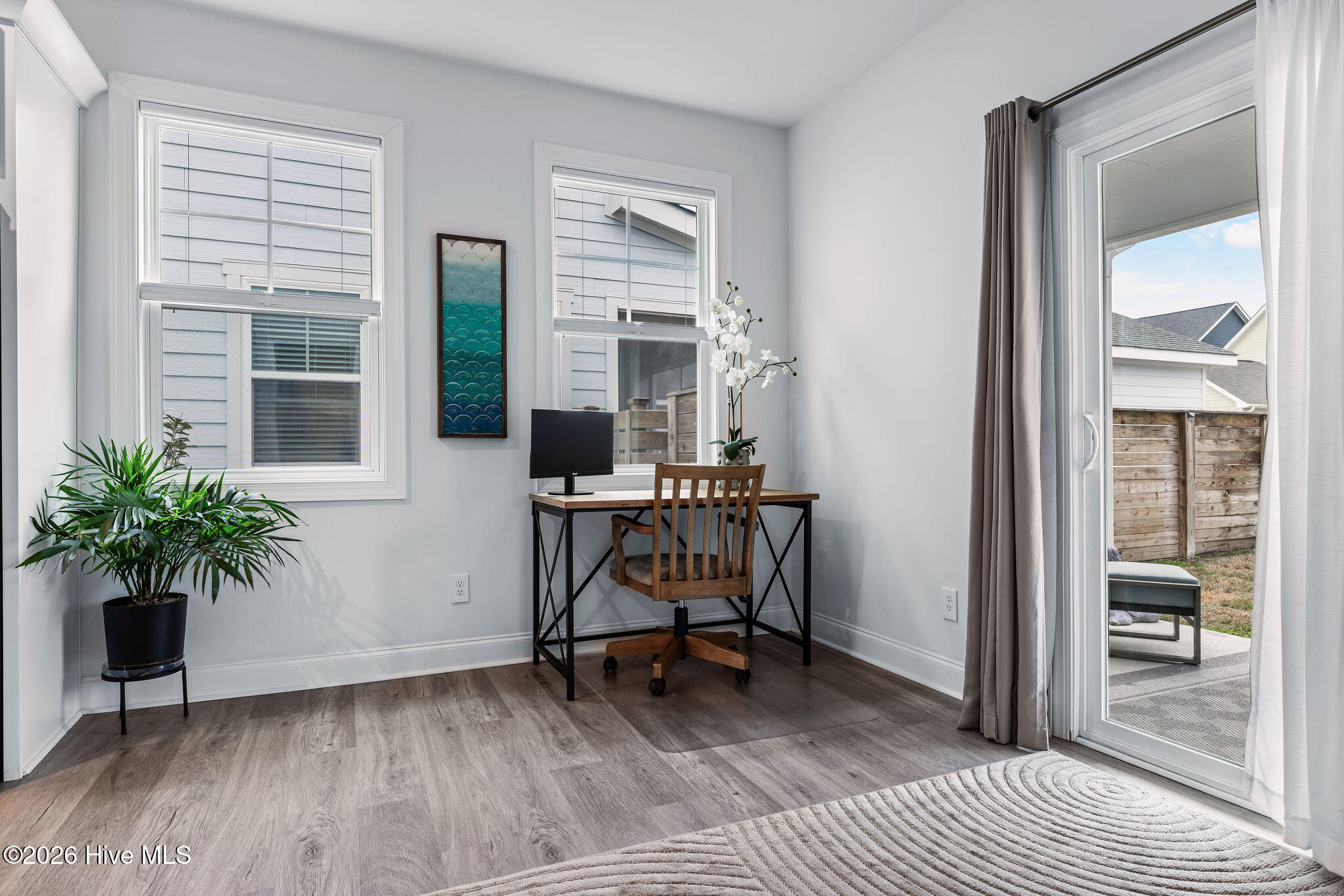 100558472 | Photo 11