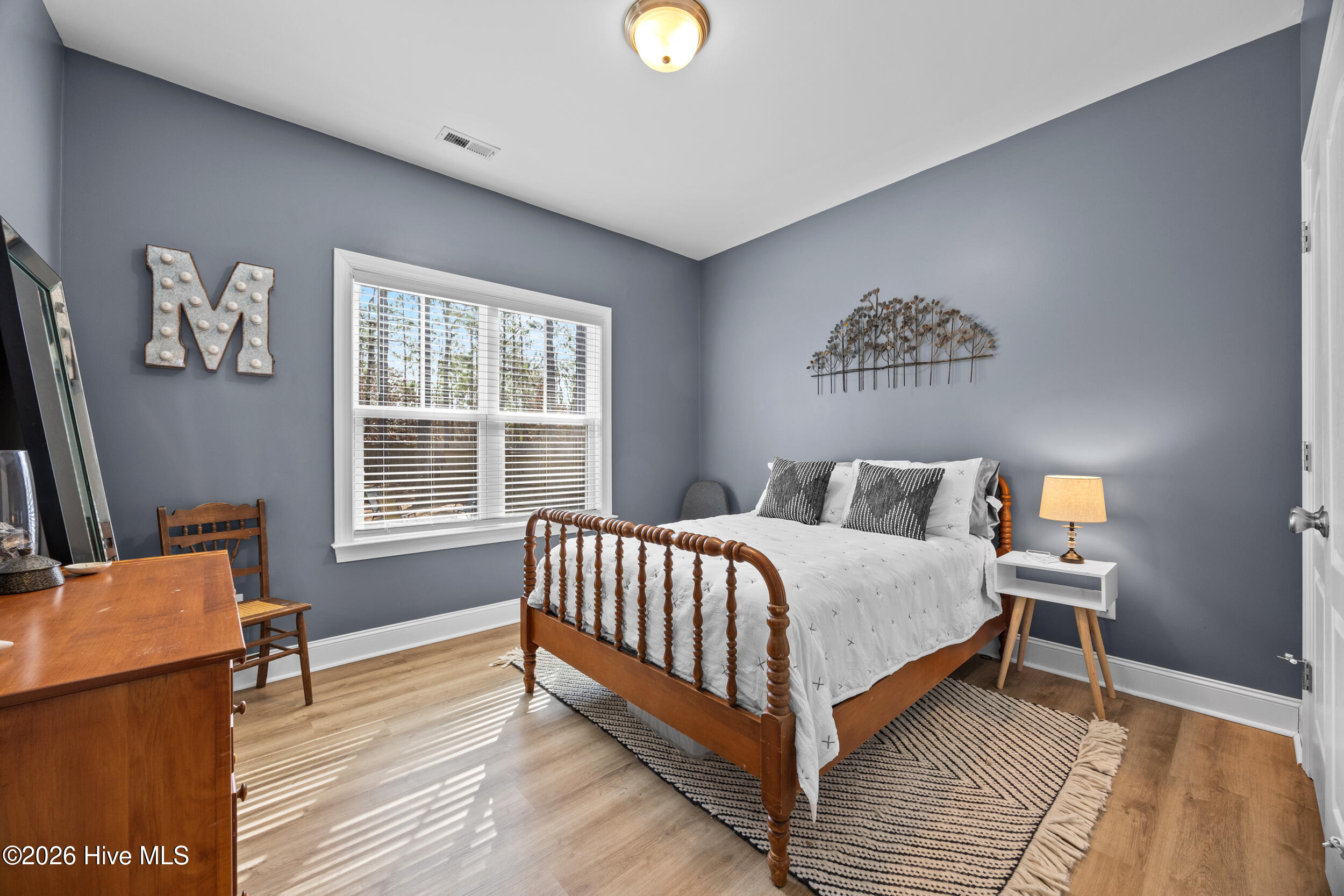 100553911 | Photo 28