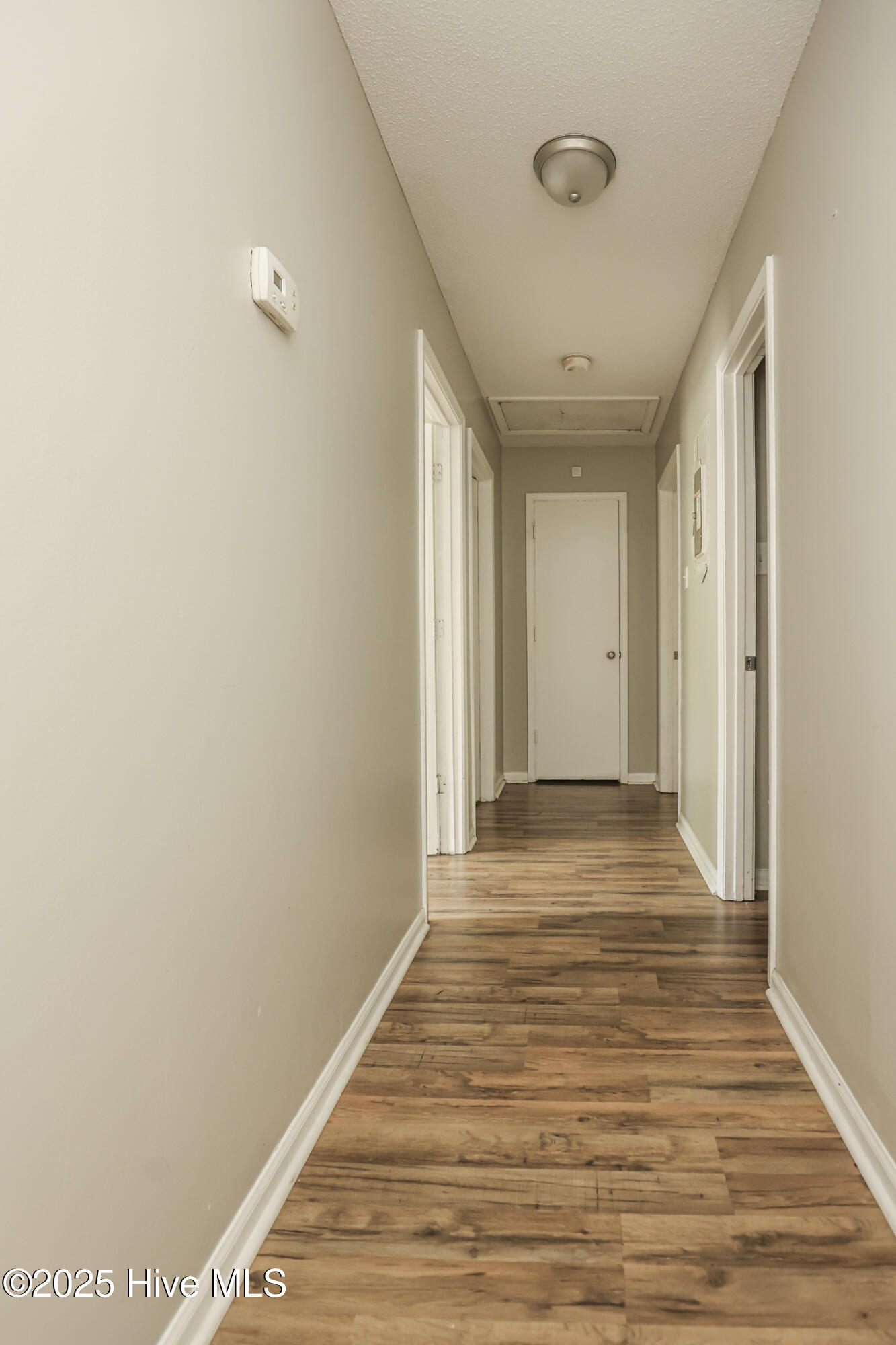 100527829 | Photo 20