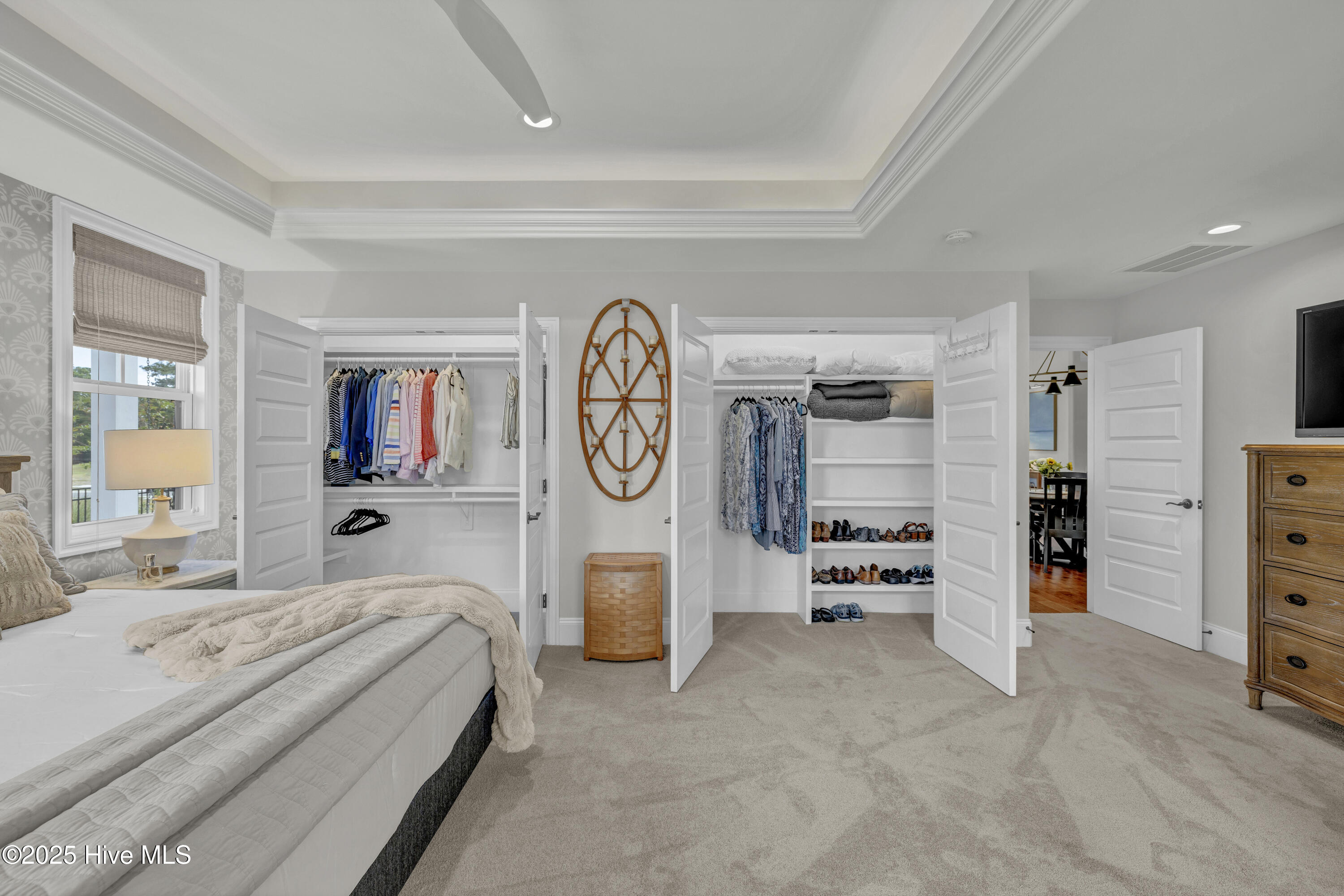 100557399 | Photo 35