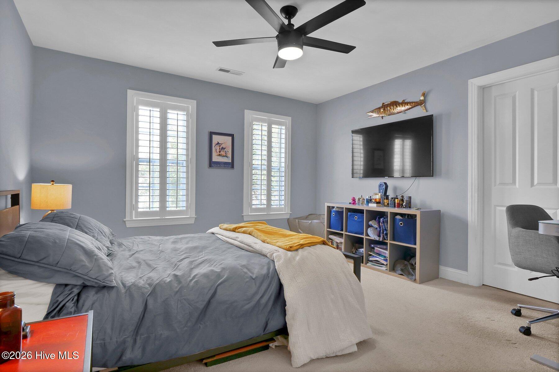 100559904 | Photo 11