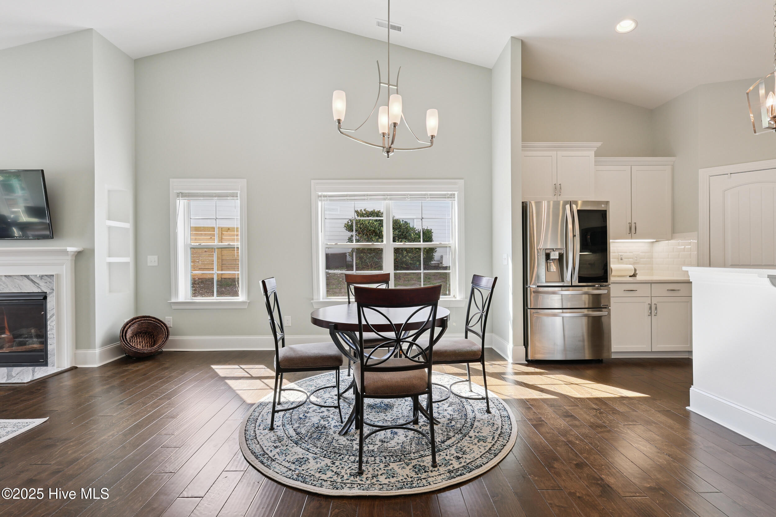 100521599 | Photo 13