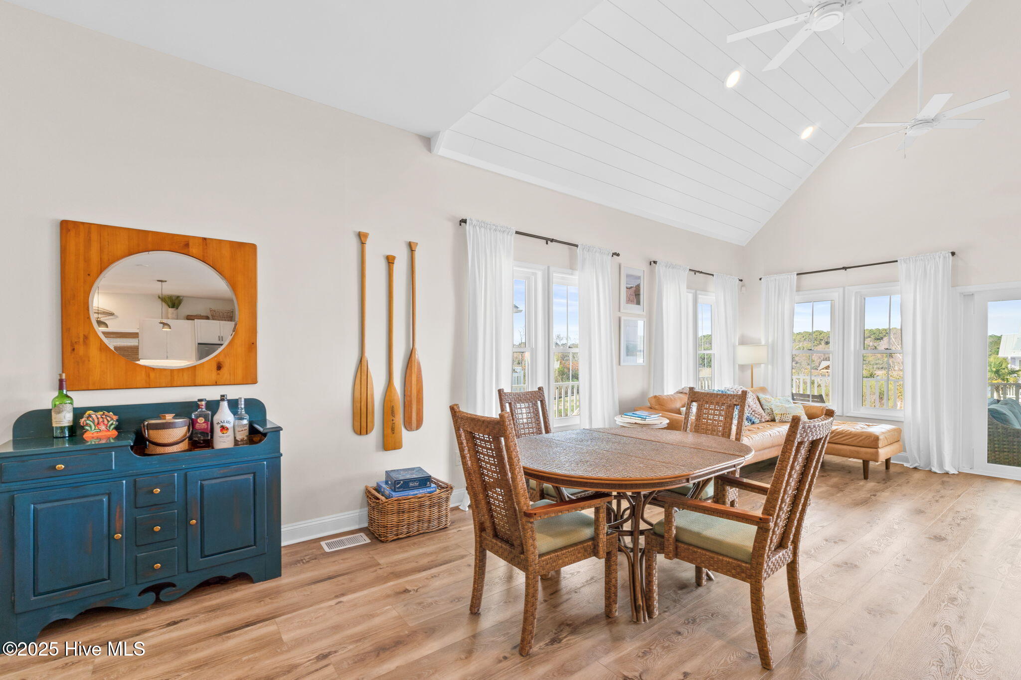 100496086 | Photo 13