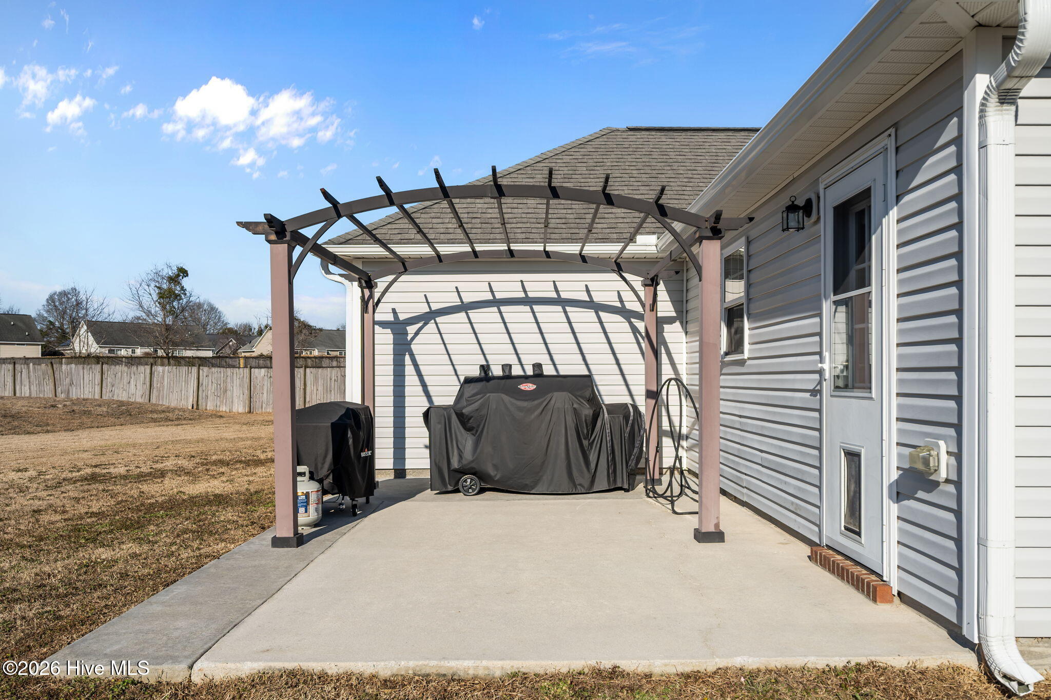 100554130 | Photo 39