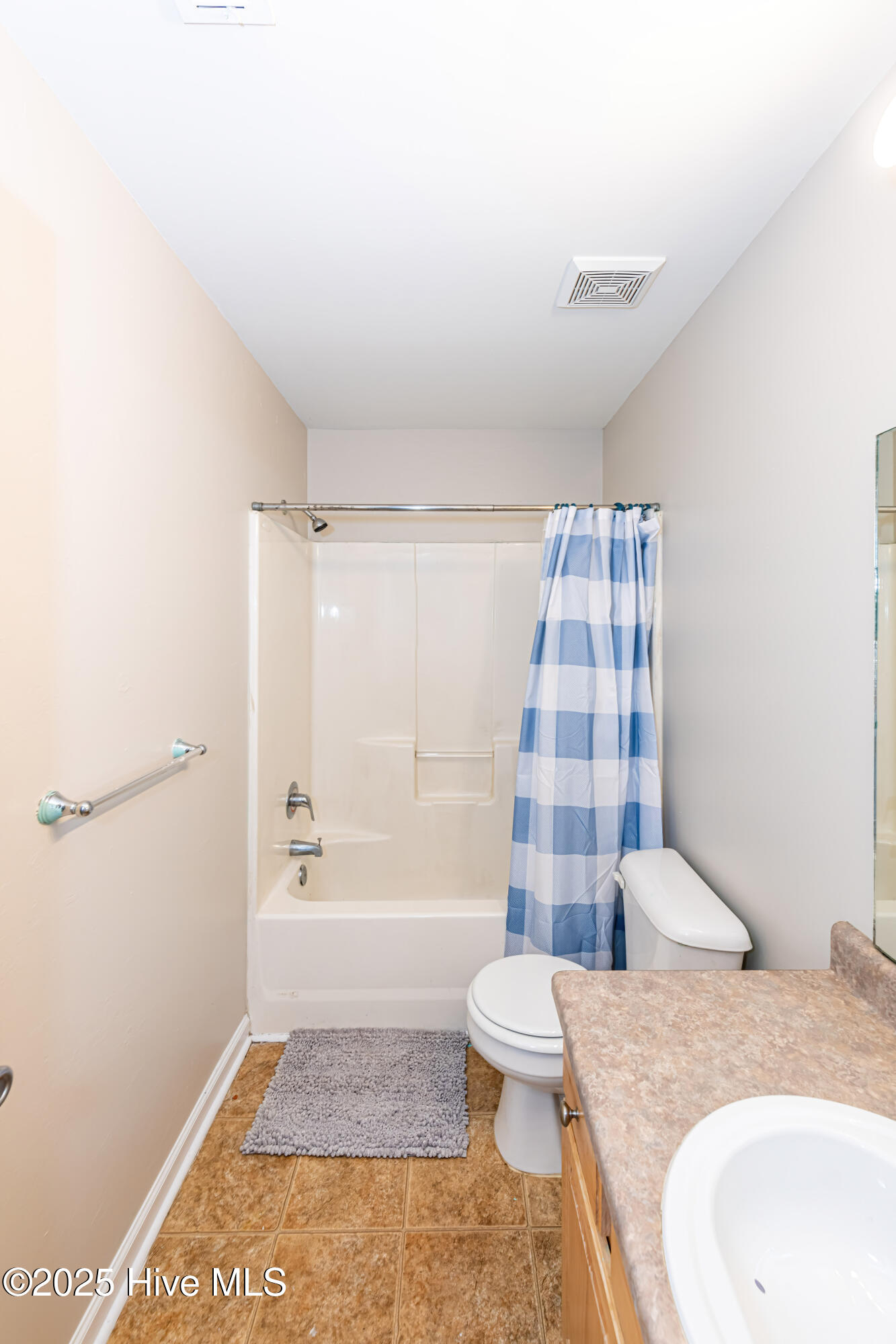 100521168 | Photo 28