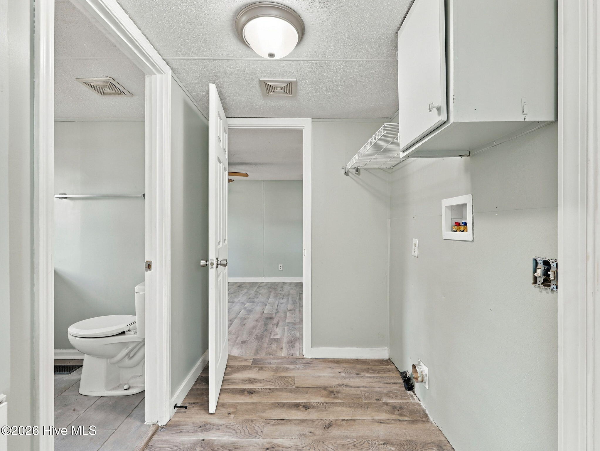 322 N Winchester Lane,Hubert