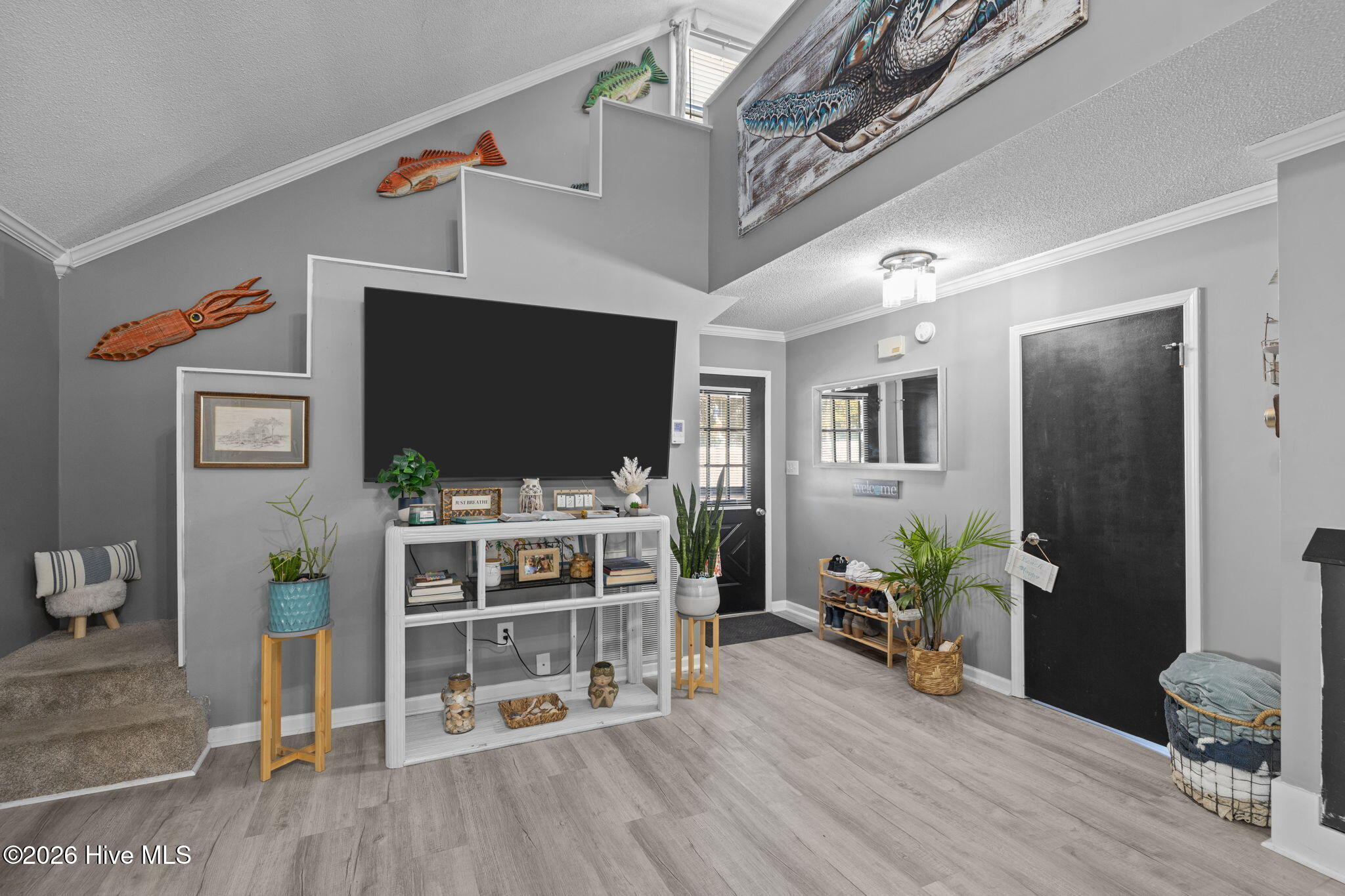 100553016 | Photo 33