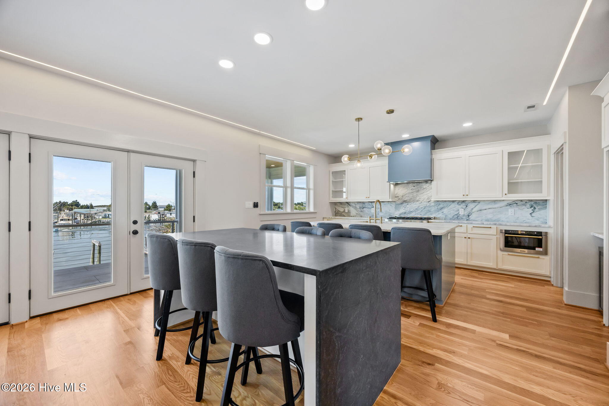 208 Radio Island Road, Morehead City, NC, 28557