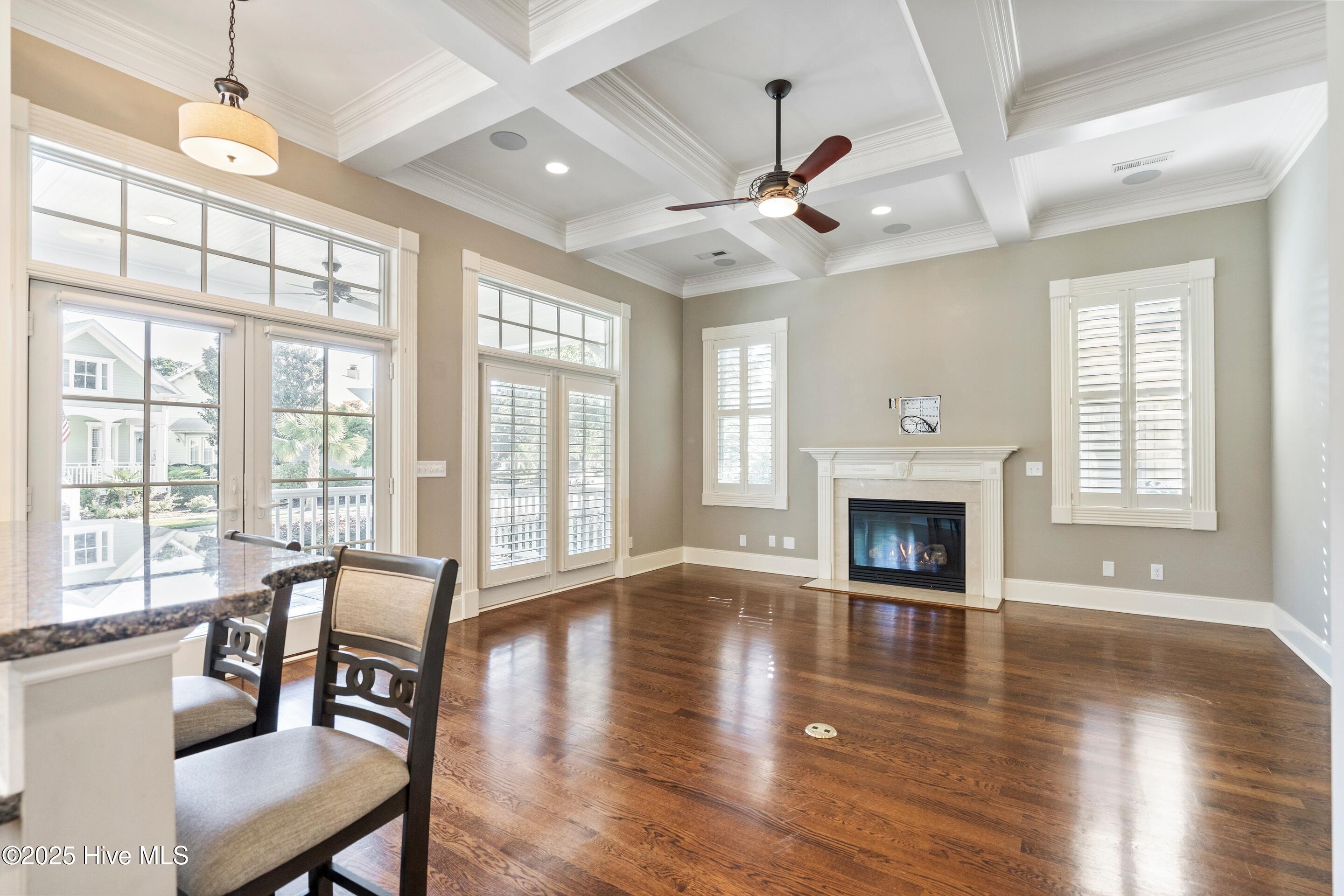 100537551 | Photo 18