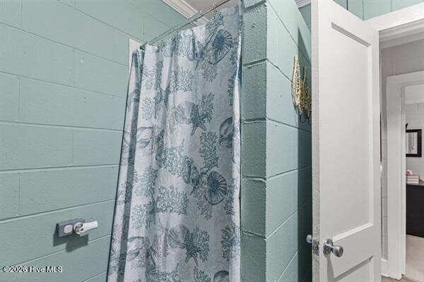 100557665 | Photo 15