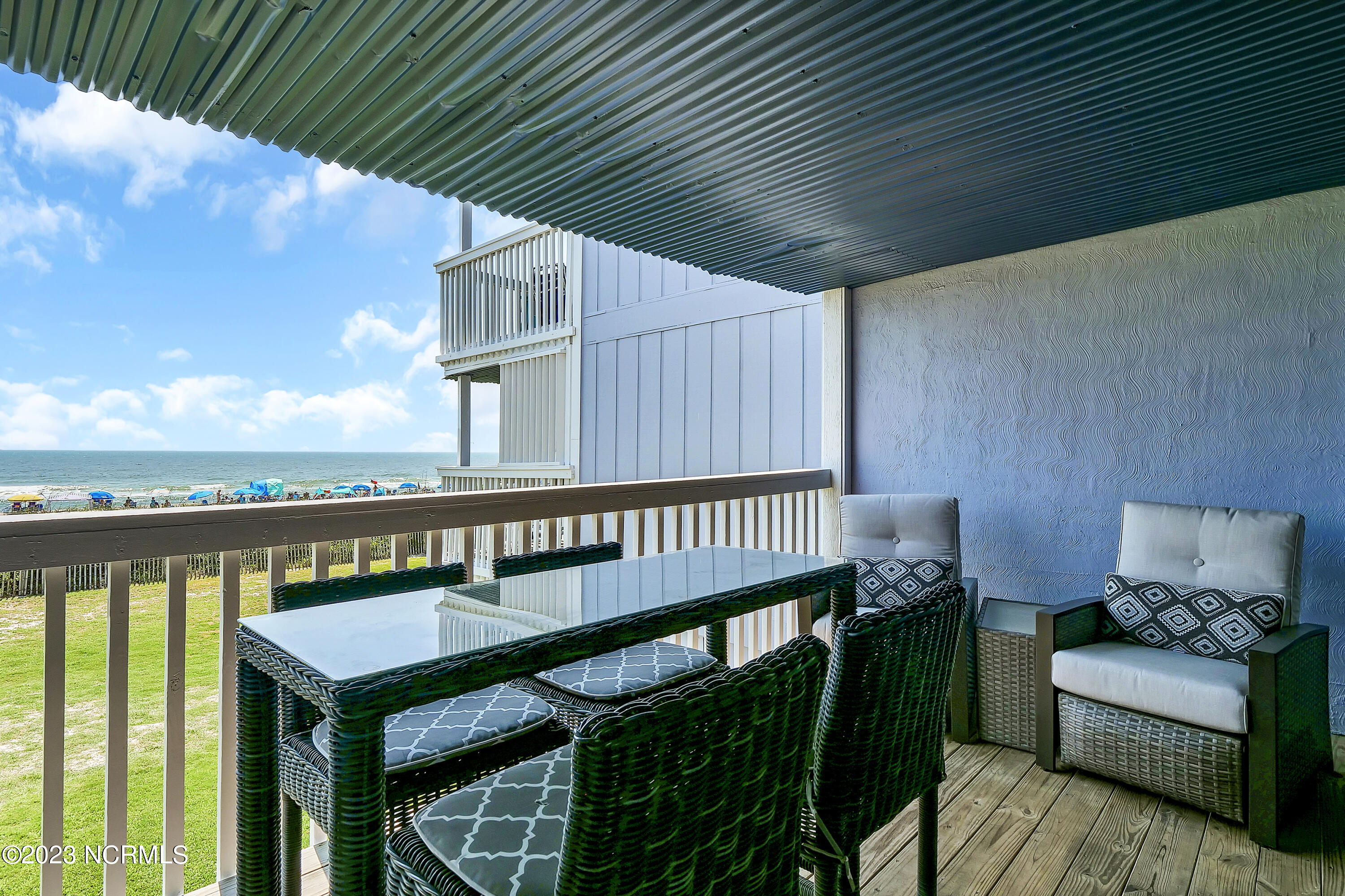 100526207 | Photo 20