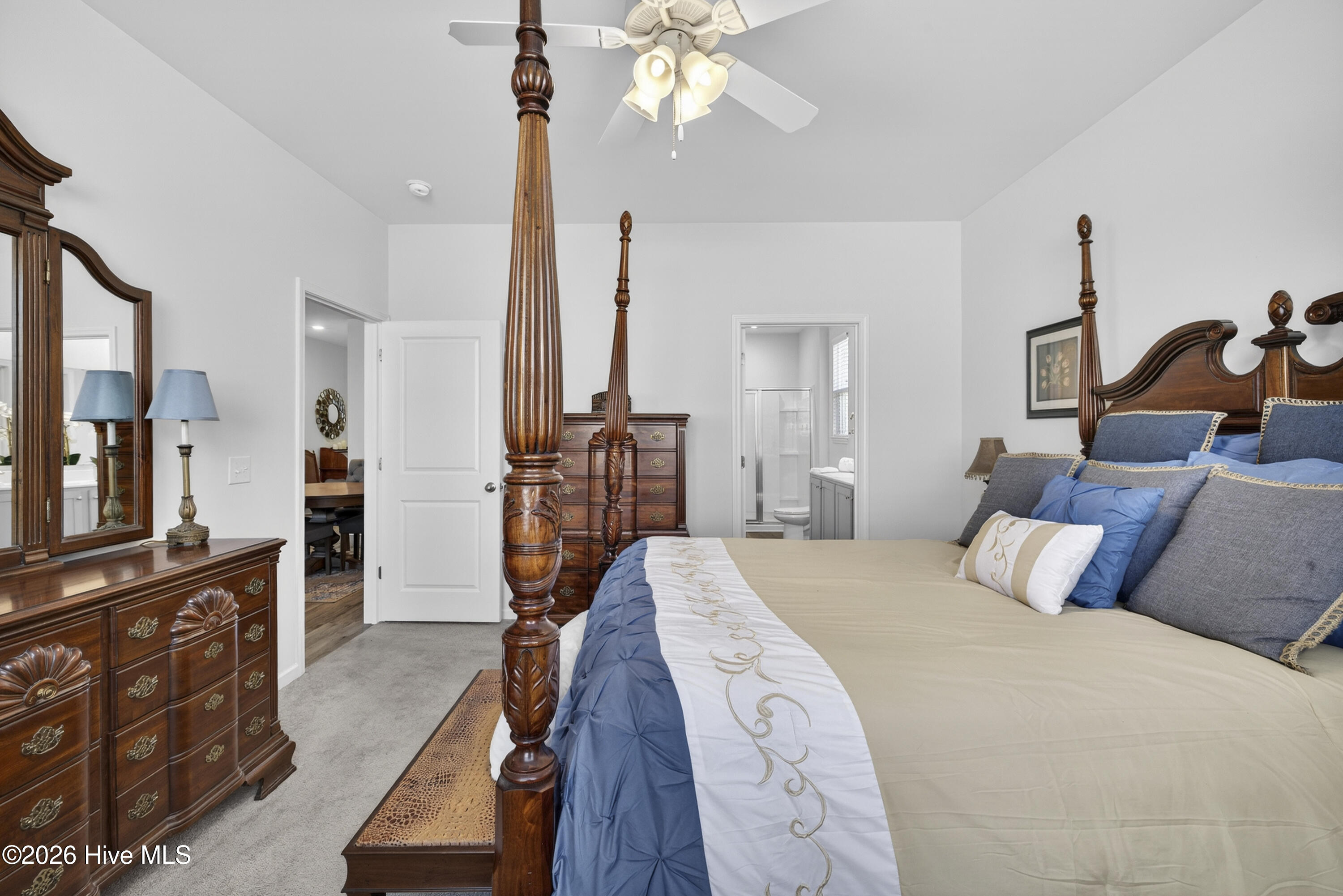 100560970 | Photo 28