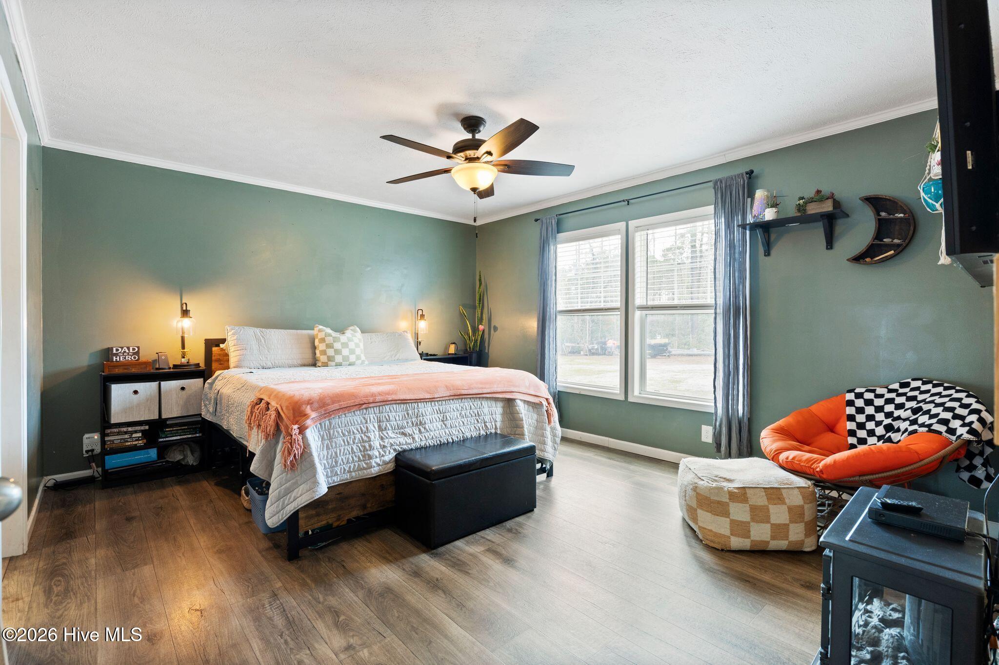 100559666 | Photo 25