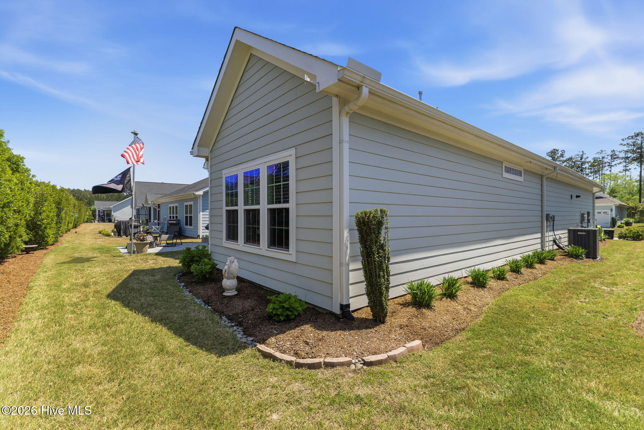 100568500 | Photo 52