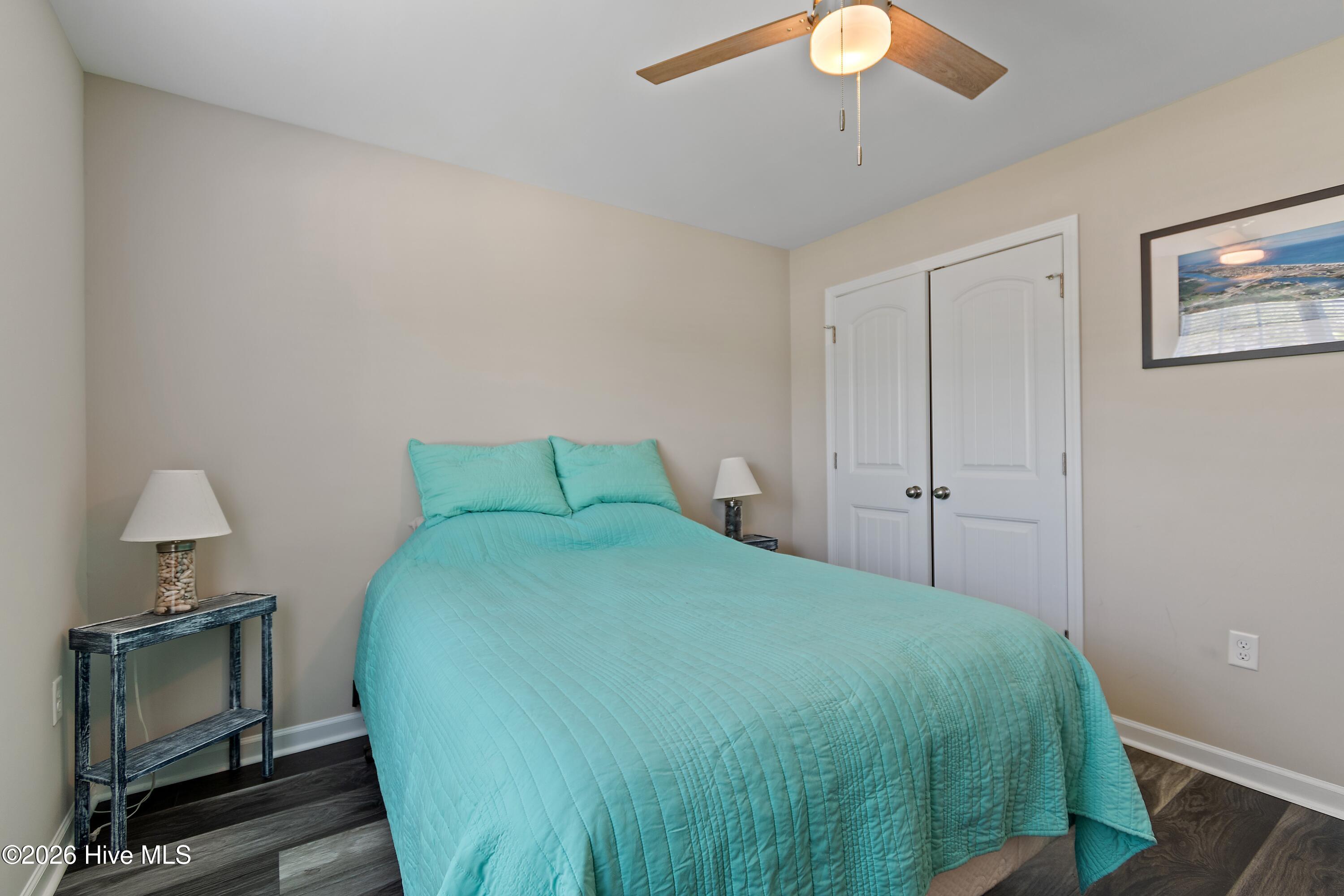 100586380 | Photo 28