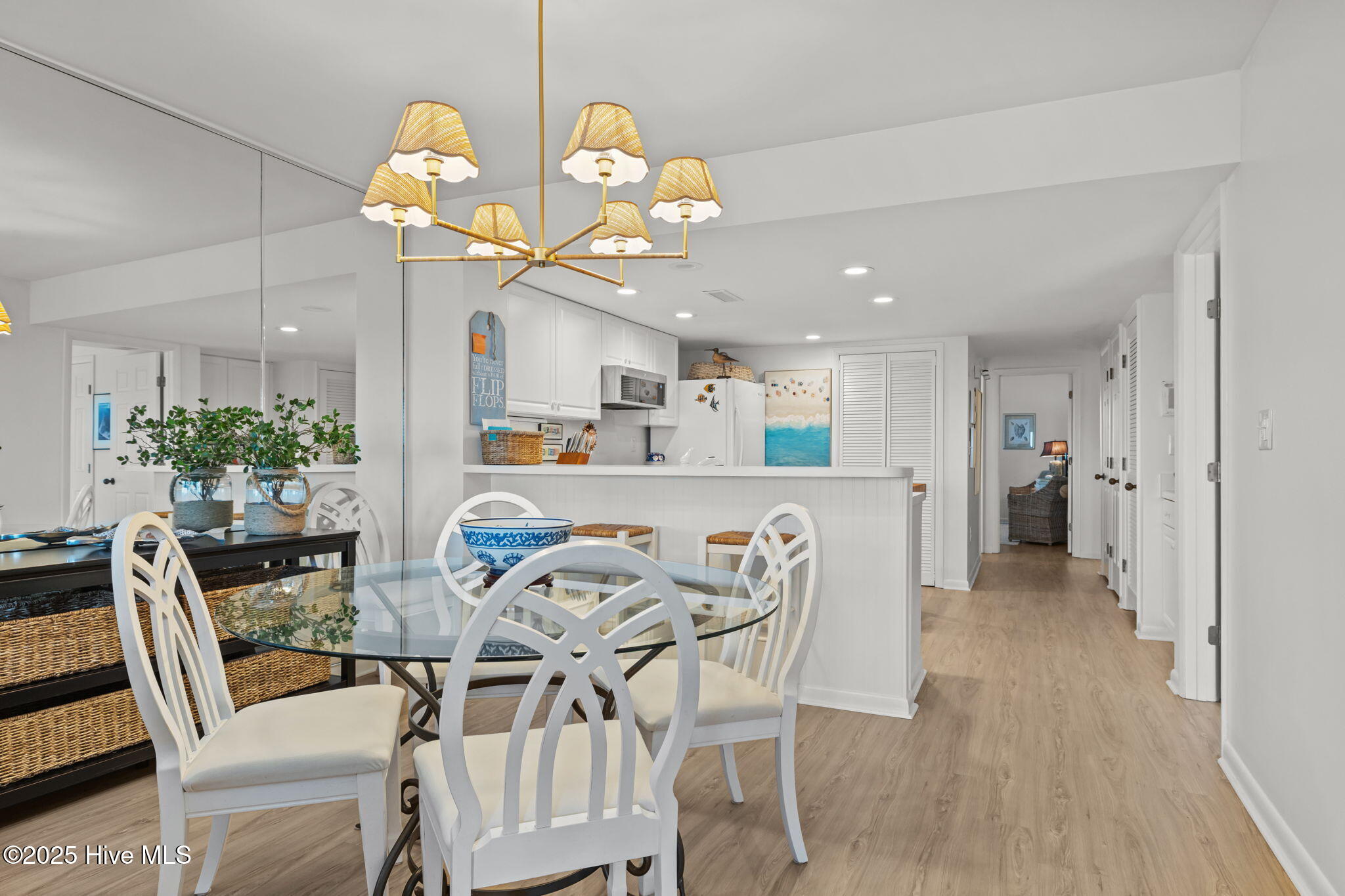 100543280 | Photo 15