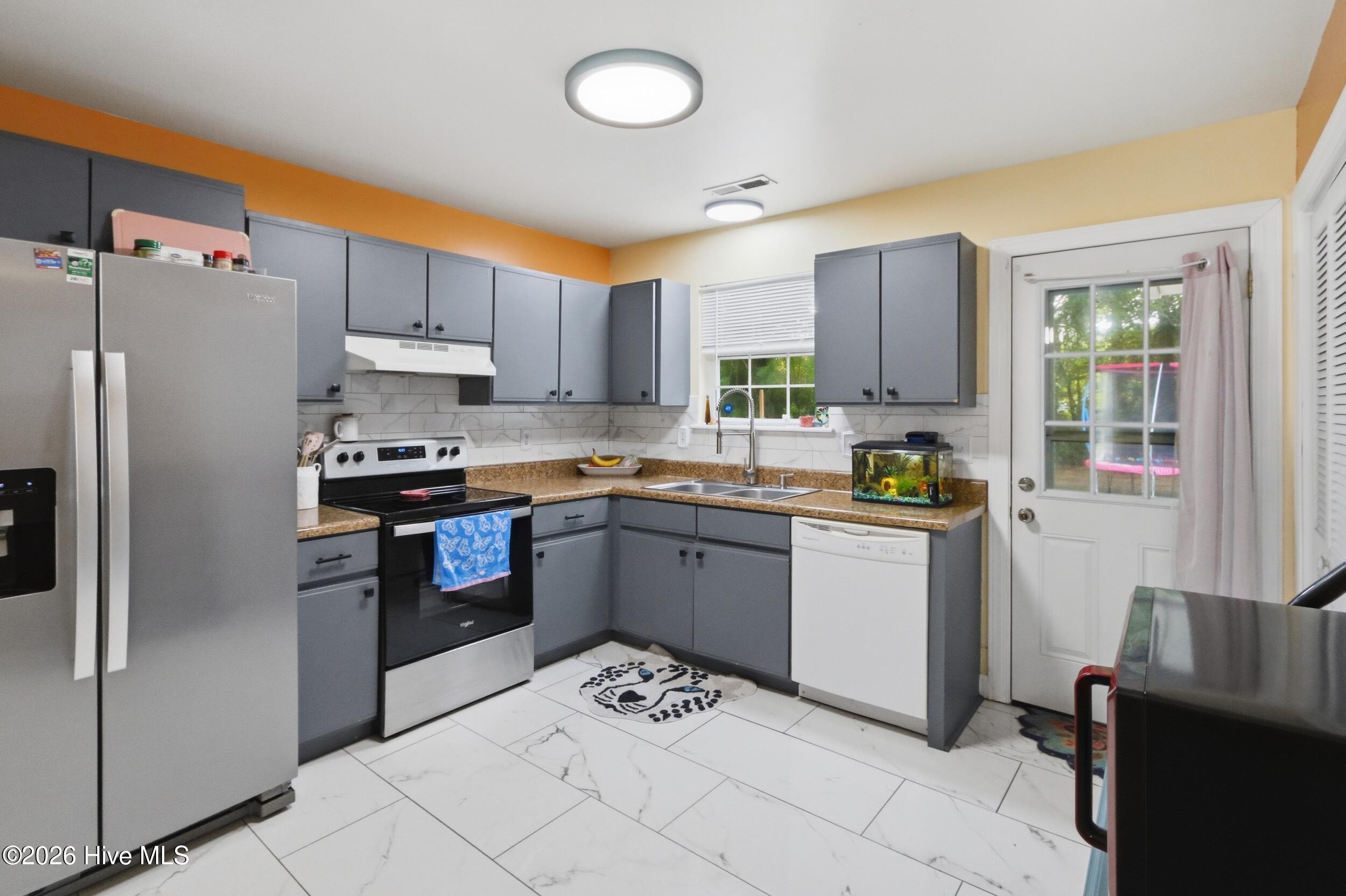 103 Glenside Court,Midway Park