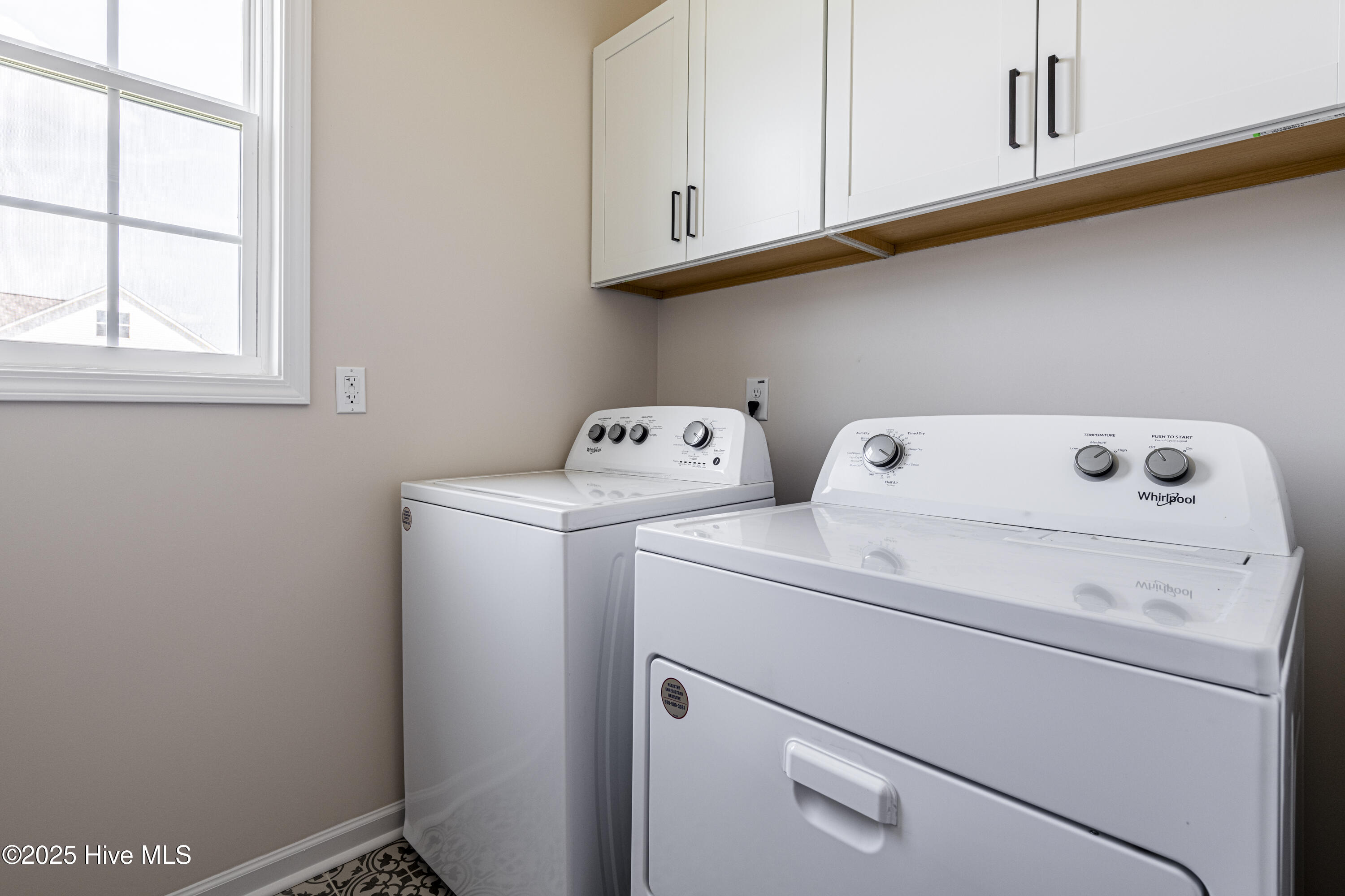 100516667 | Photo 40