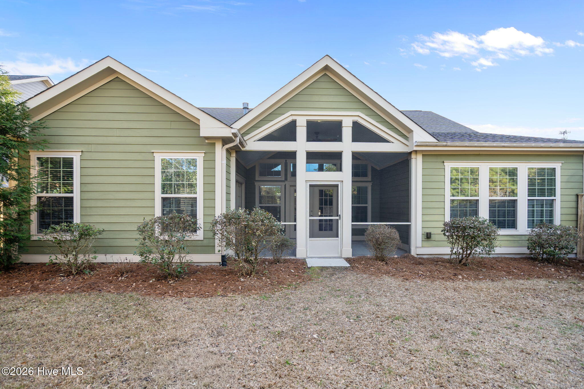 100554363 | Photo 65