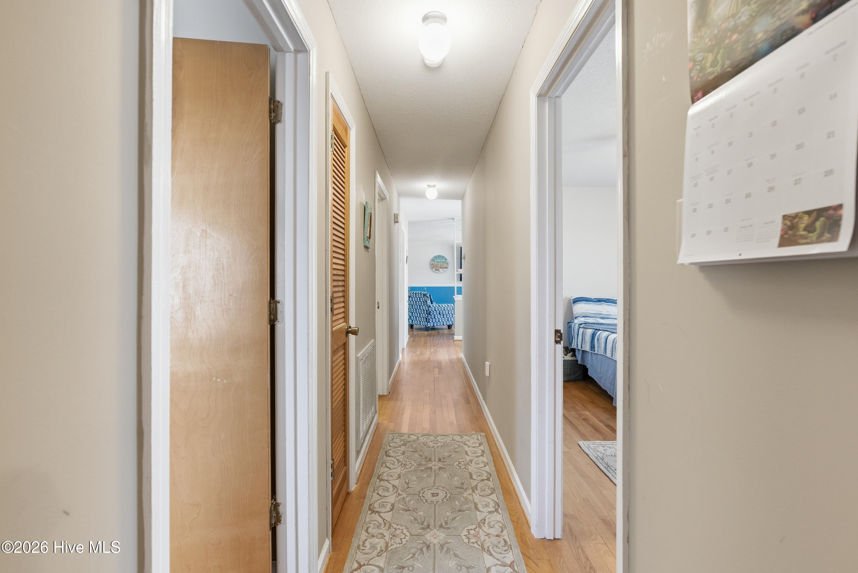 100561616 | Photo 16