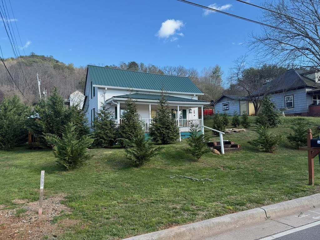 Homes for sale in Andrews, NC | 215 Bristol Ave, Andrews, NC 28901 | MLS# 98544127