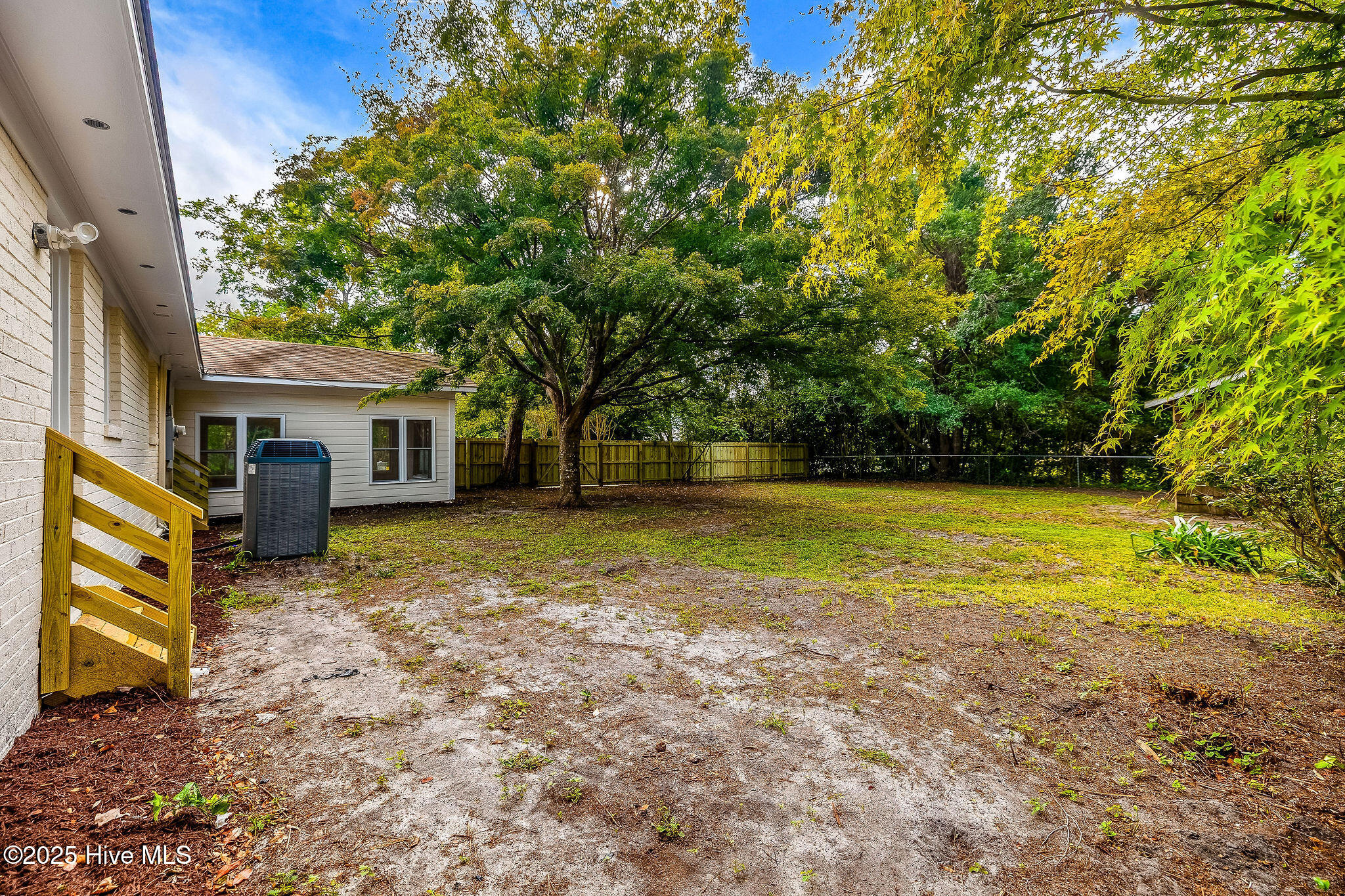 100529892 | Photo 39