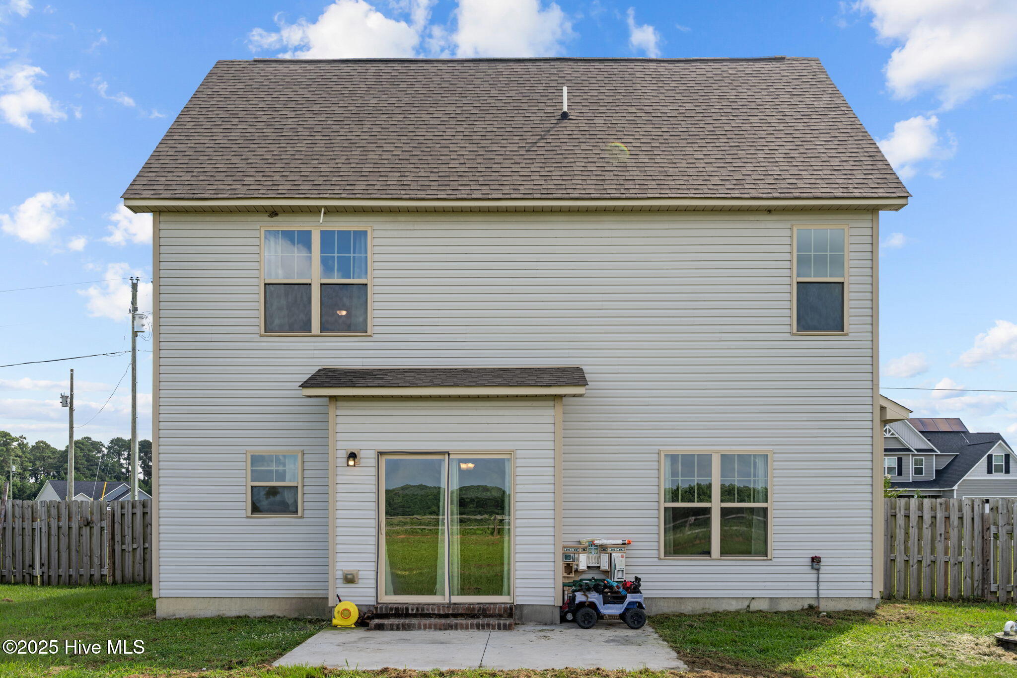 100521248 | Photo 34