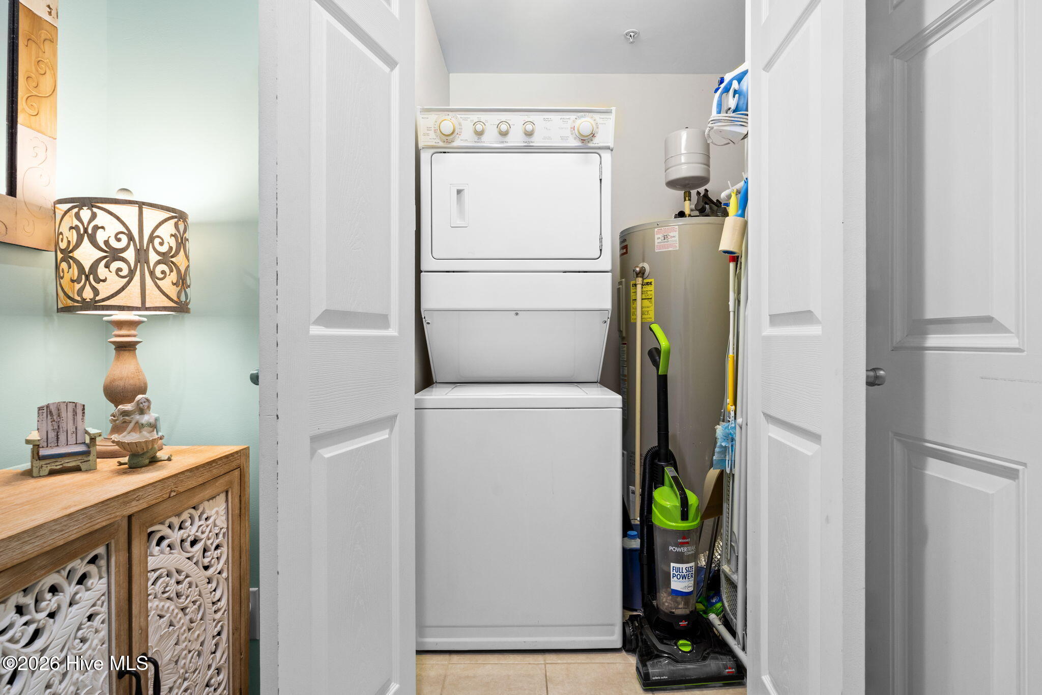 100567876 | Photo 26