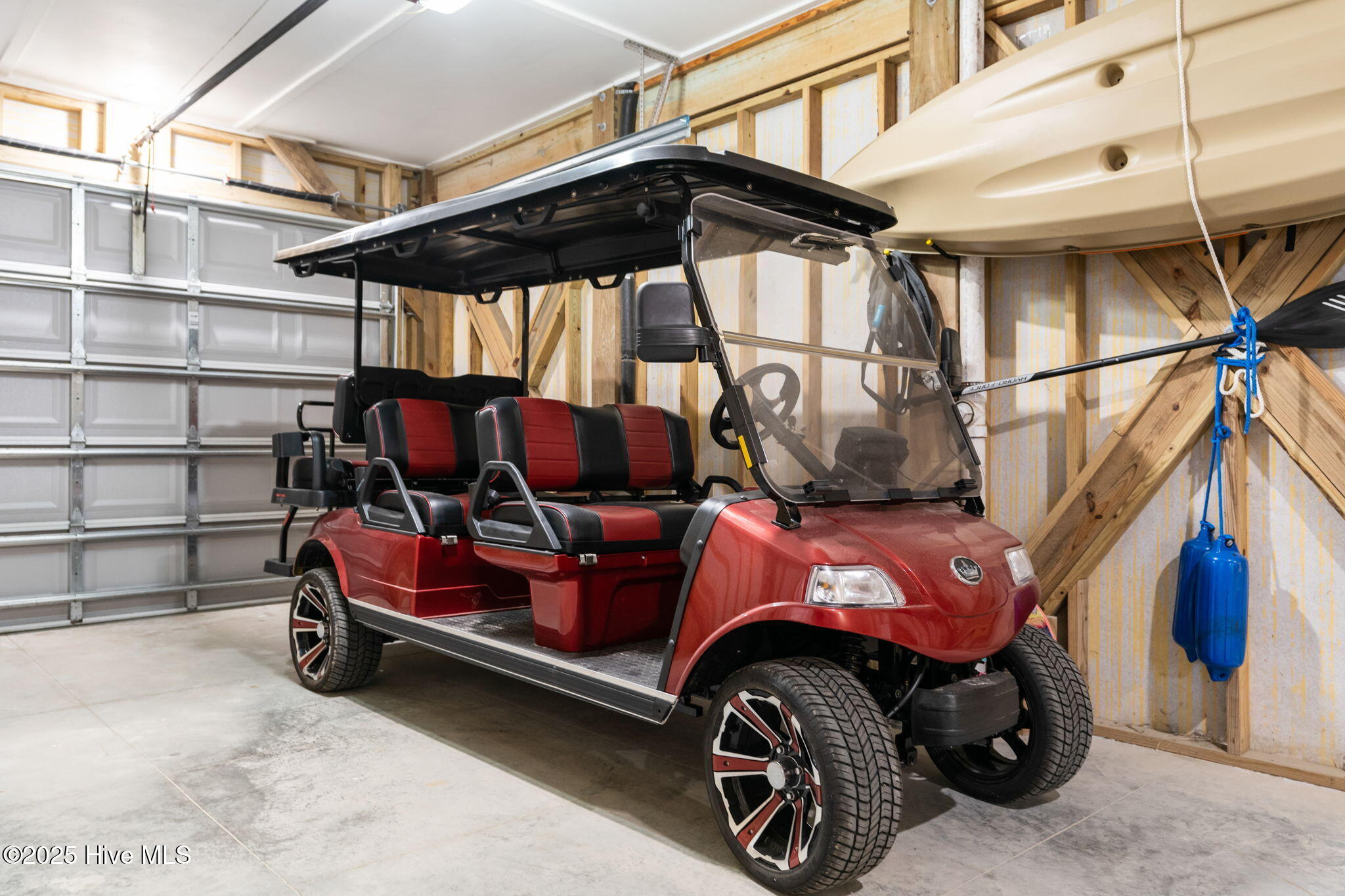 100495043 | Photo 50