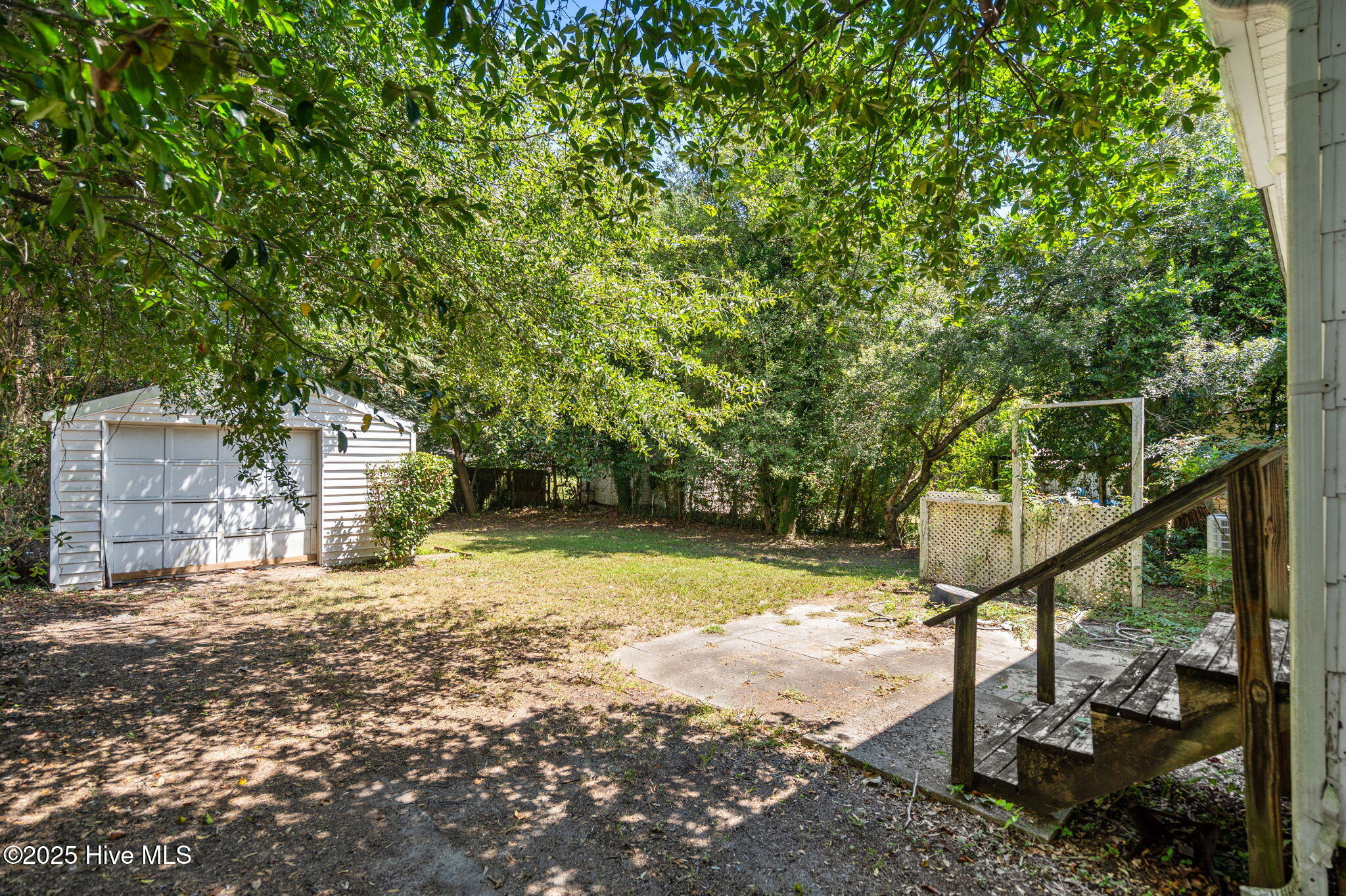2061 Burnett Boulevard, Wilmington, NC 28401 – photo 4: 4-web-or-mls-DSC06486