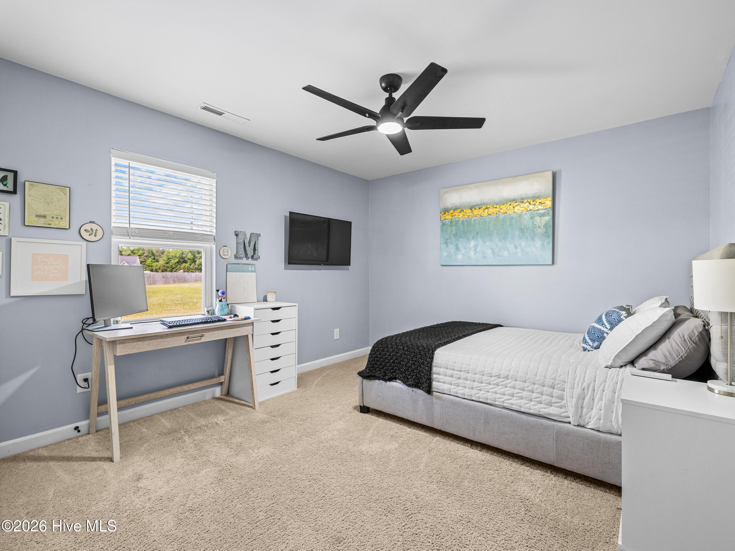 100569588 | Photo 21