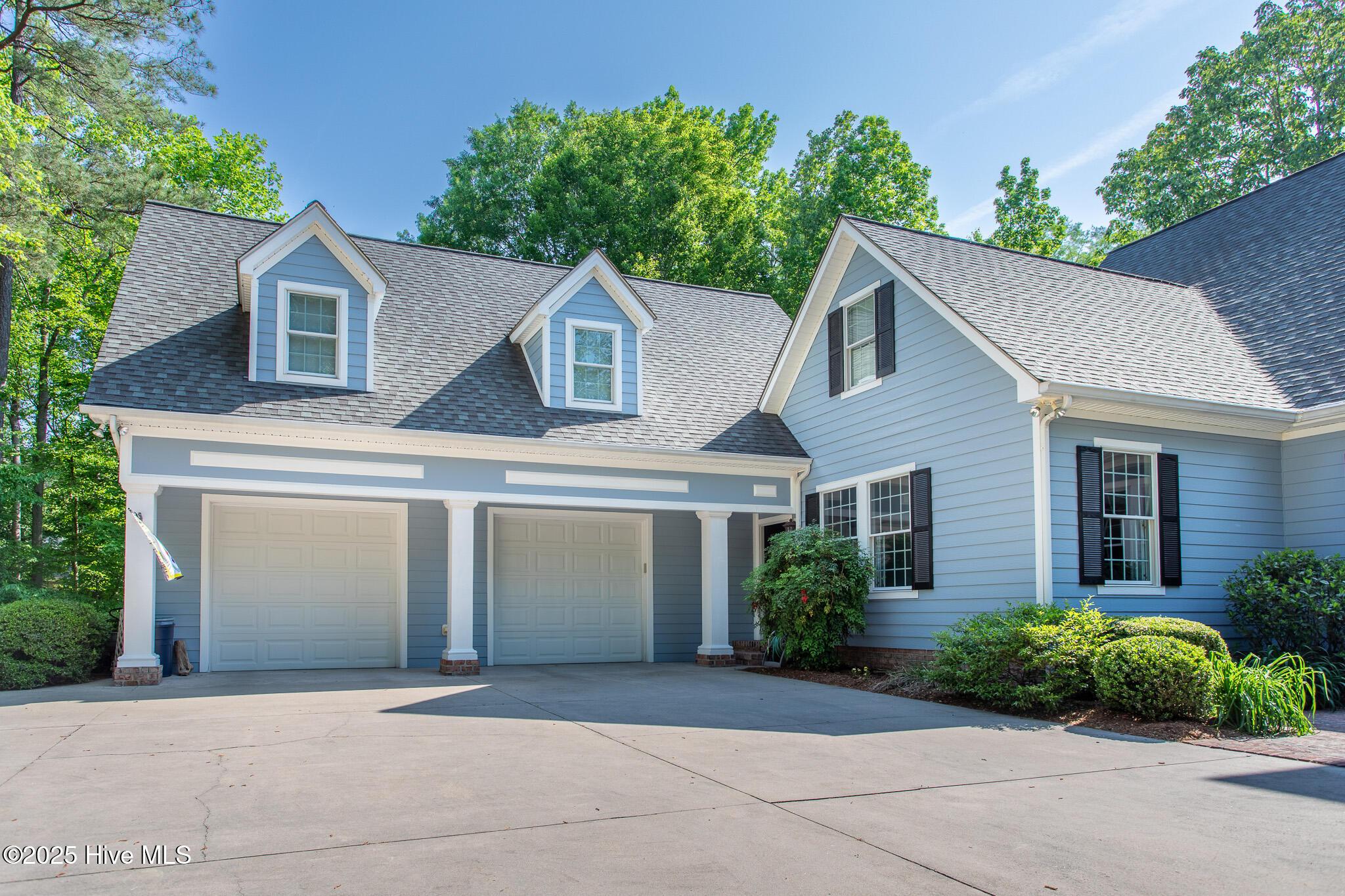 Homes for sale in Hertford, NC | 105 N River Cir E, Hertford, NC 27944 | MLS# 100504907