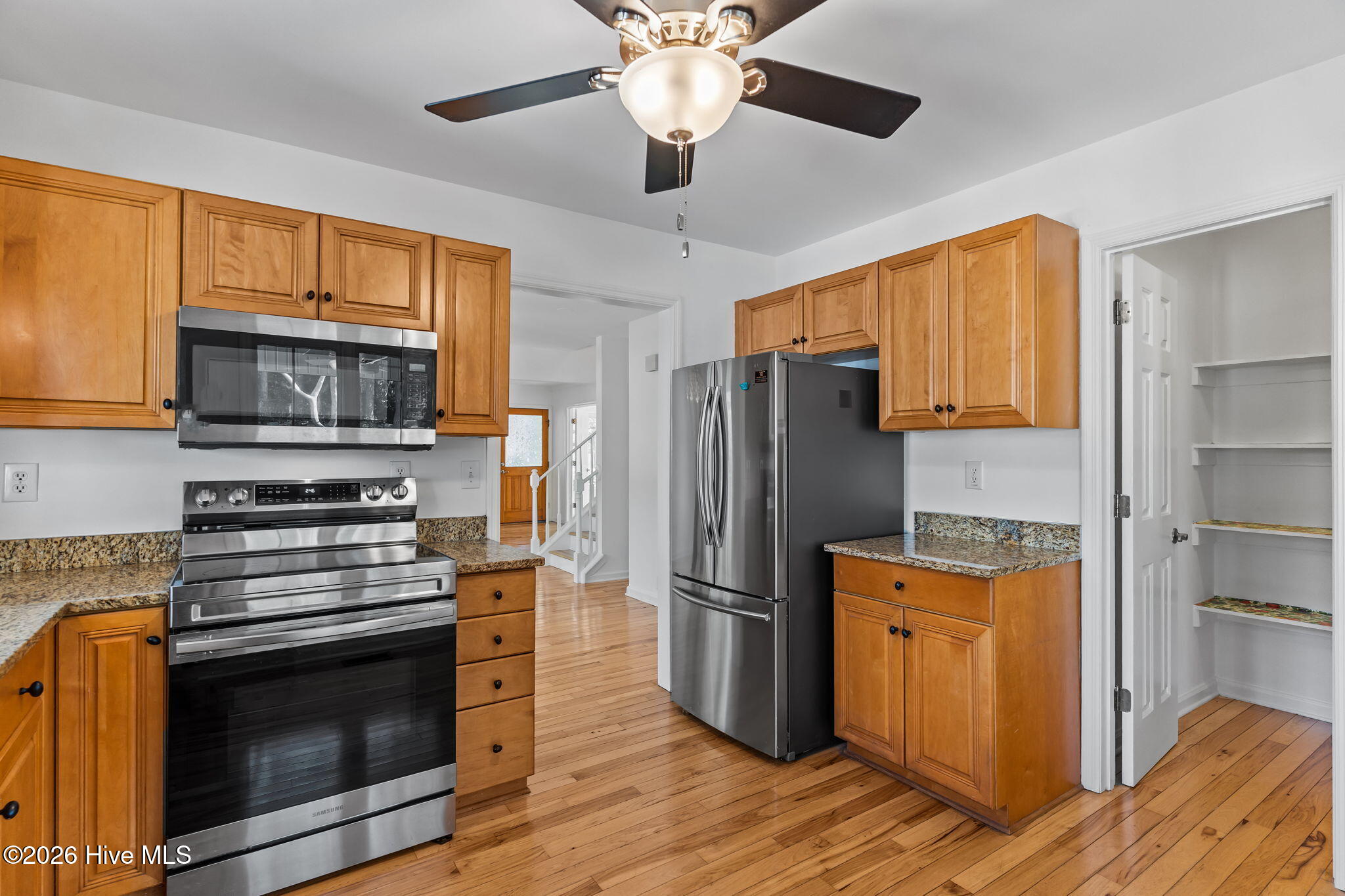 100562796 | Photo 20