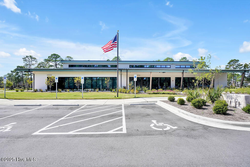 100535984 | Photo 120