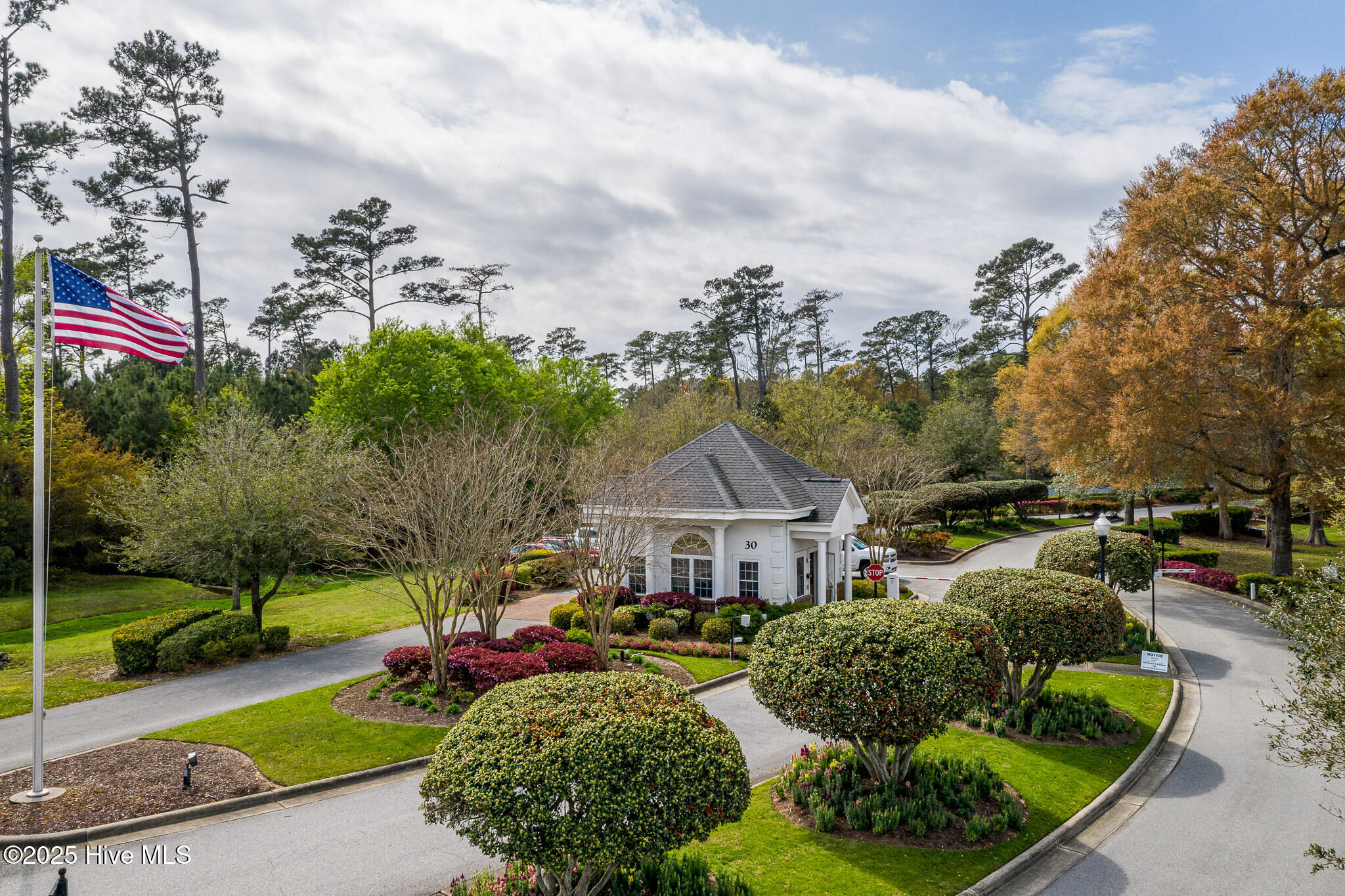 100565271 | Photo 31