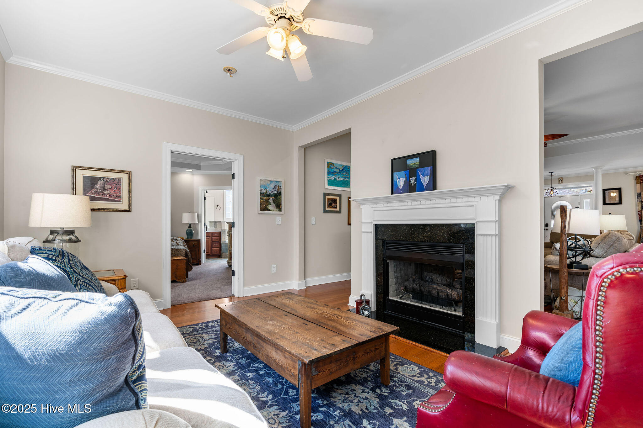 100542530 | Photo 28