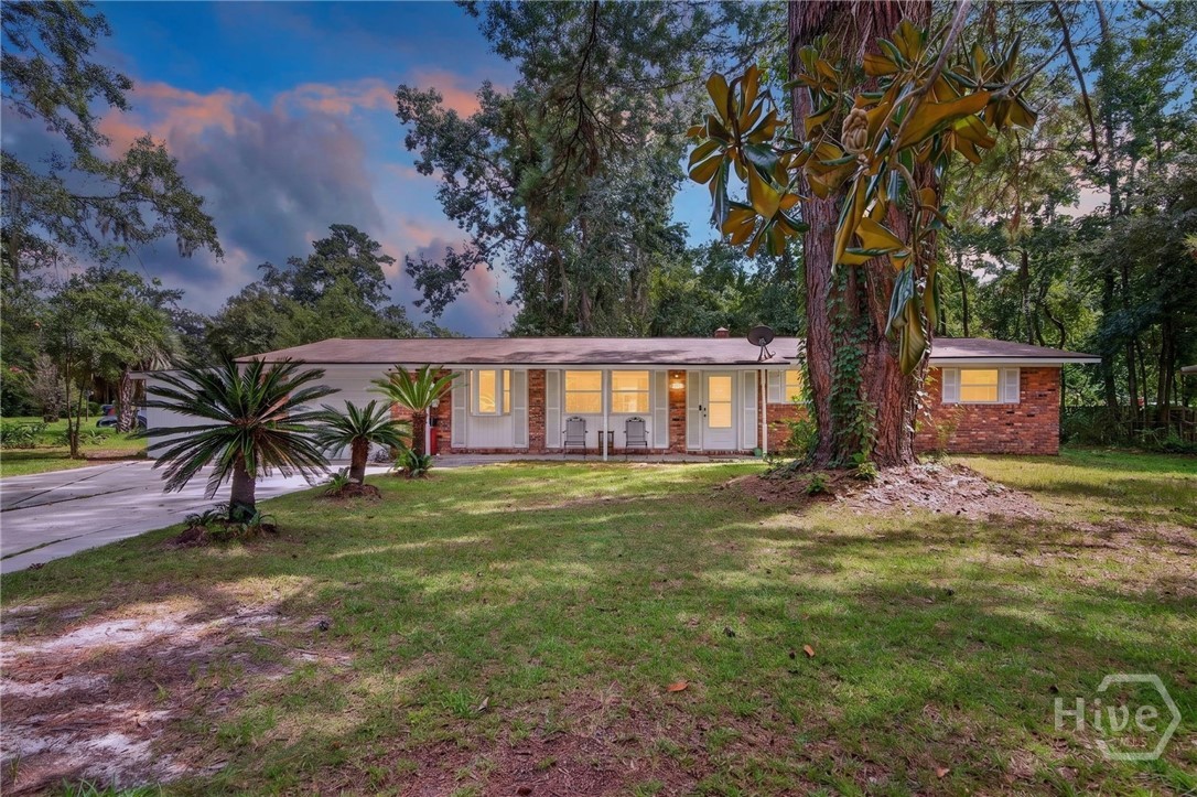 Photo 2 of Single family home for sale at 121 Juniper Cir, Savannah, GA 31419 | MLS# SA364086 | Listing updated on 2026-09-19