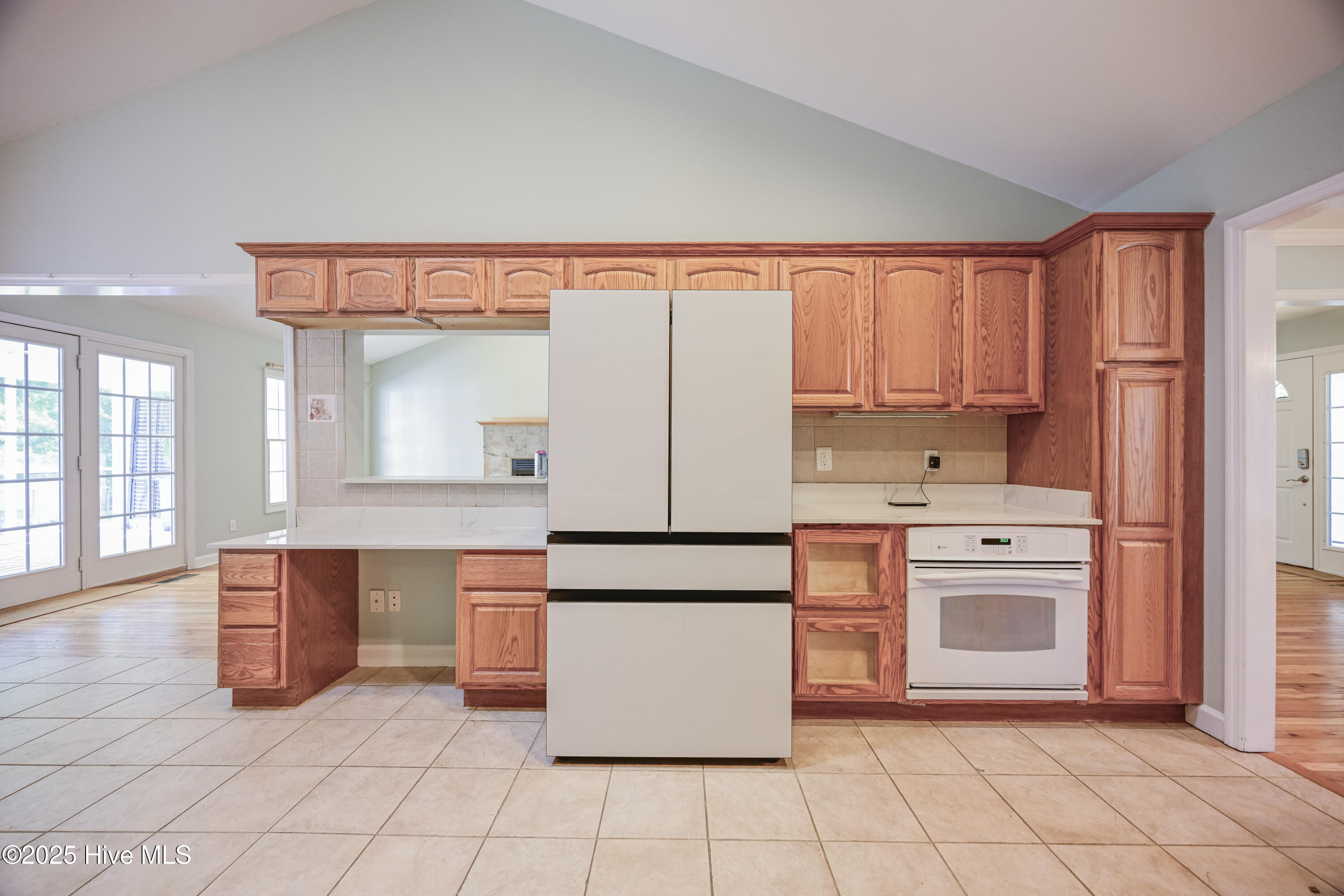 100523766 | Photo 20