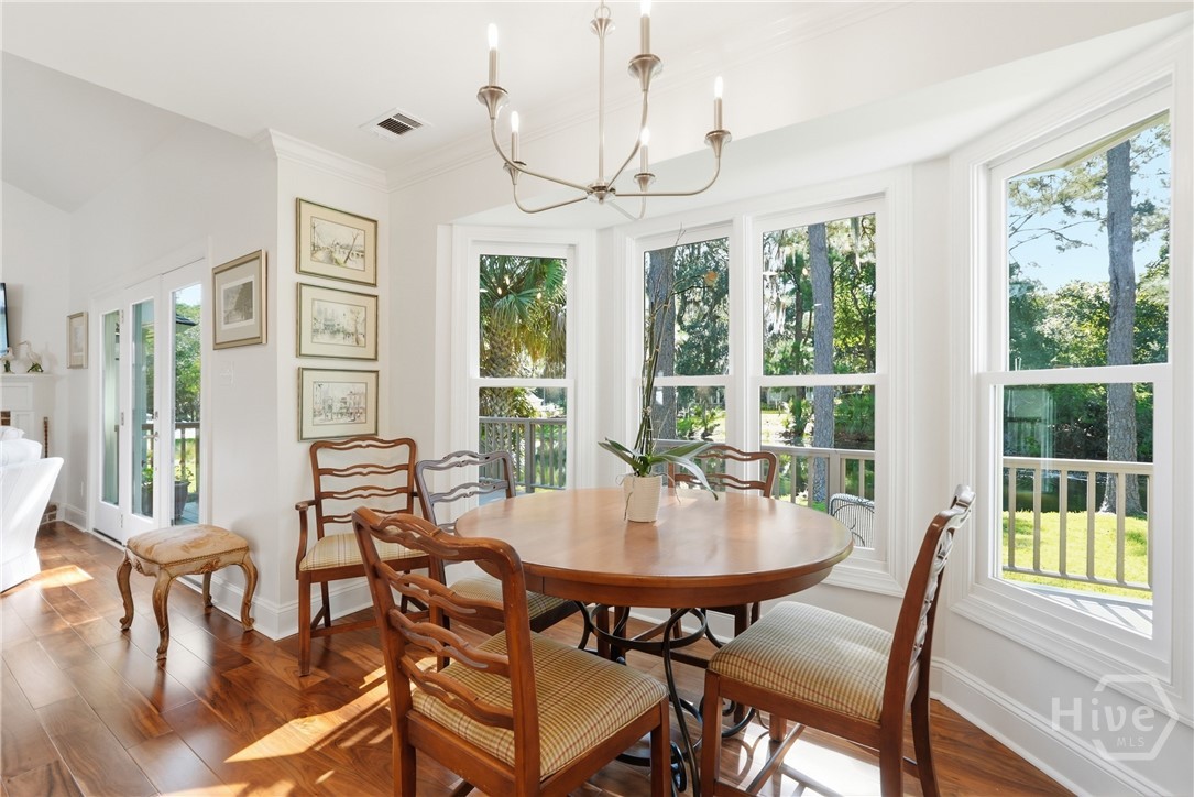 Breakfast Room