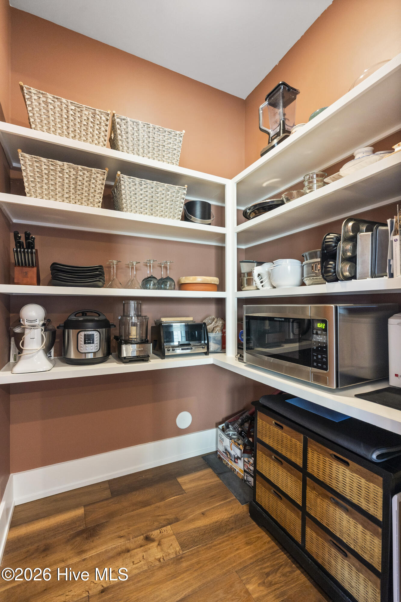 100554242 | Photo 10