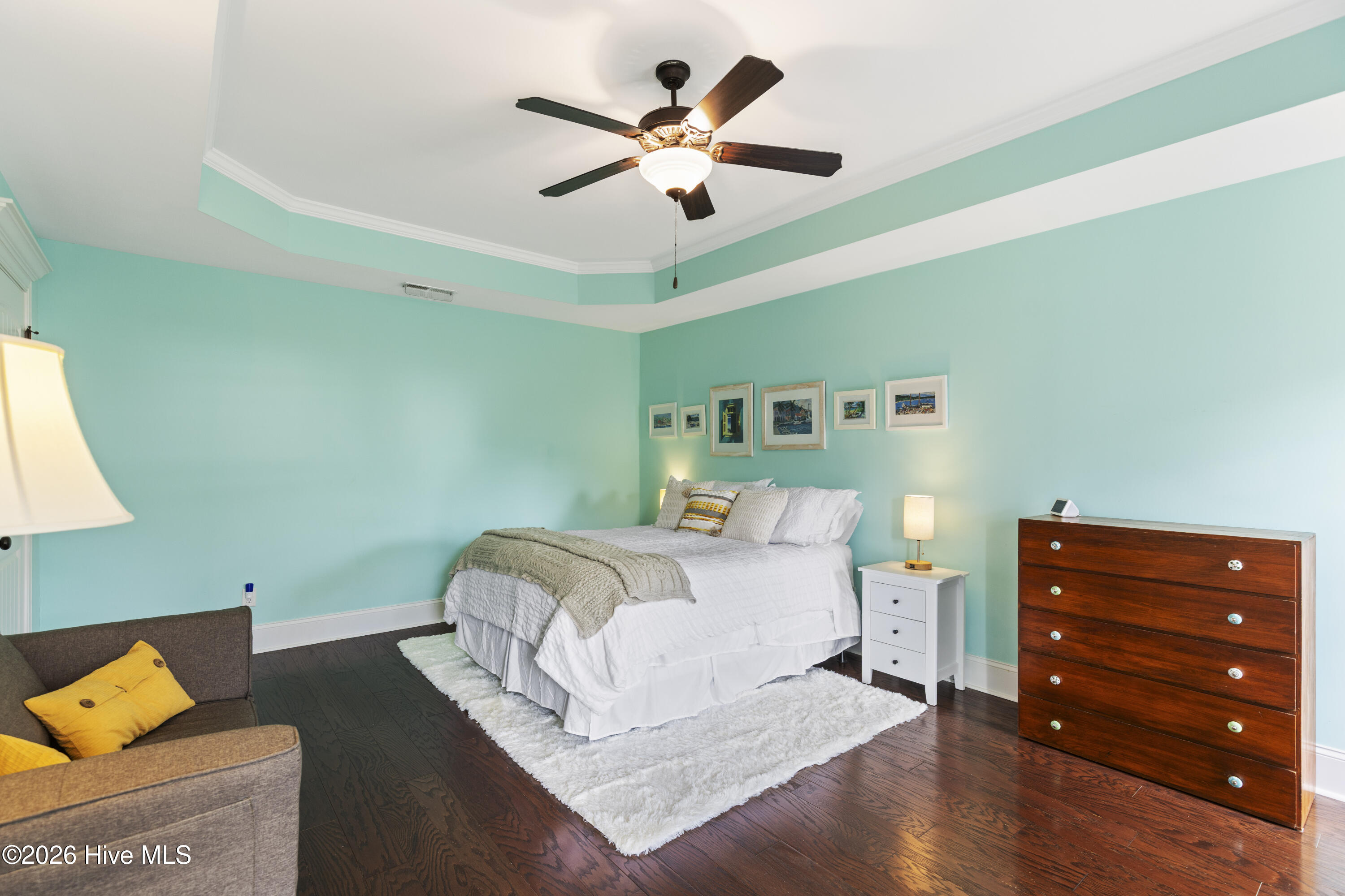 100551829 | Photo 25