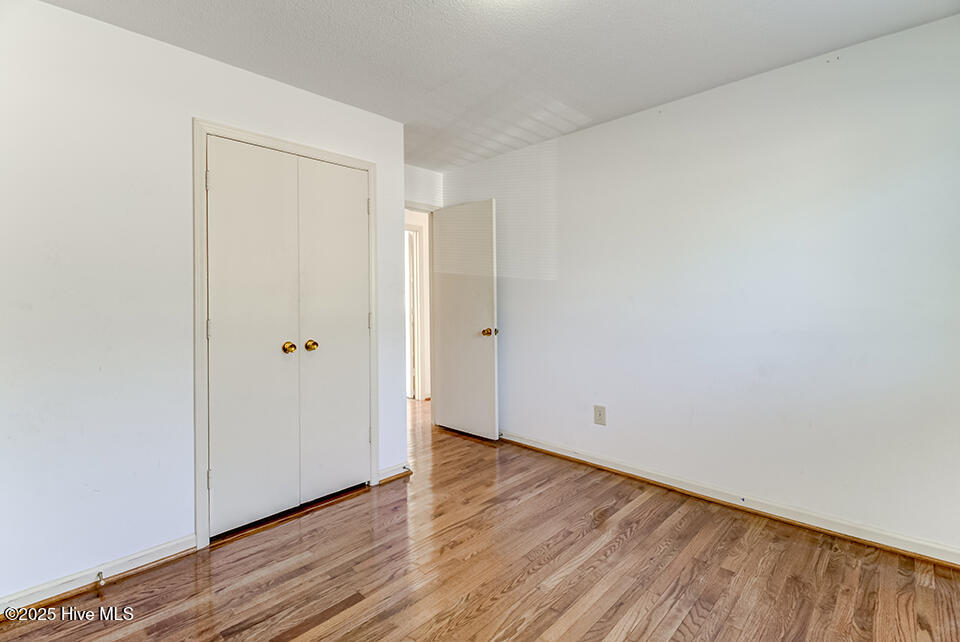 100541590 | Photo 18