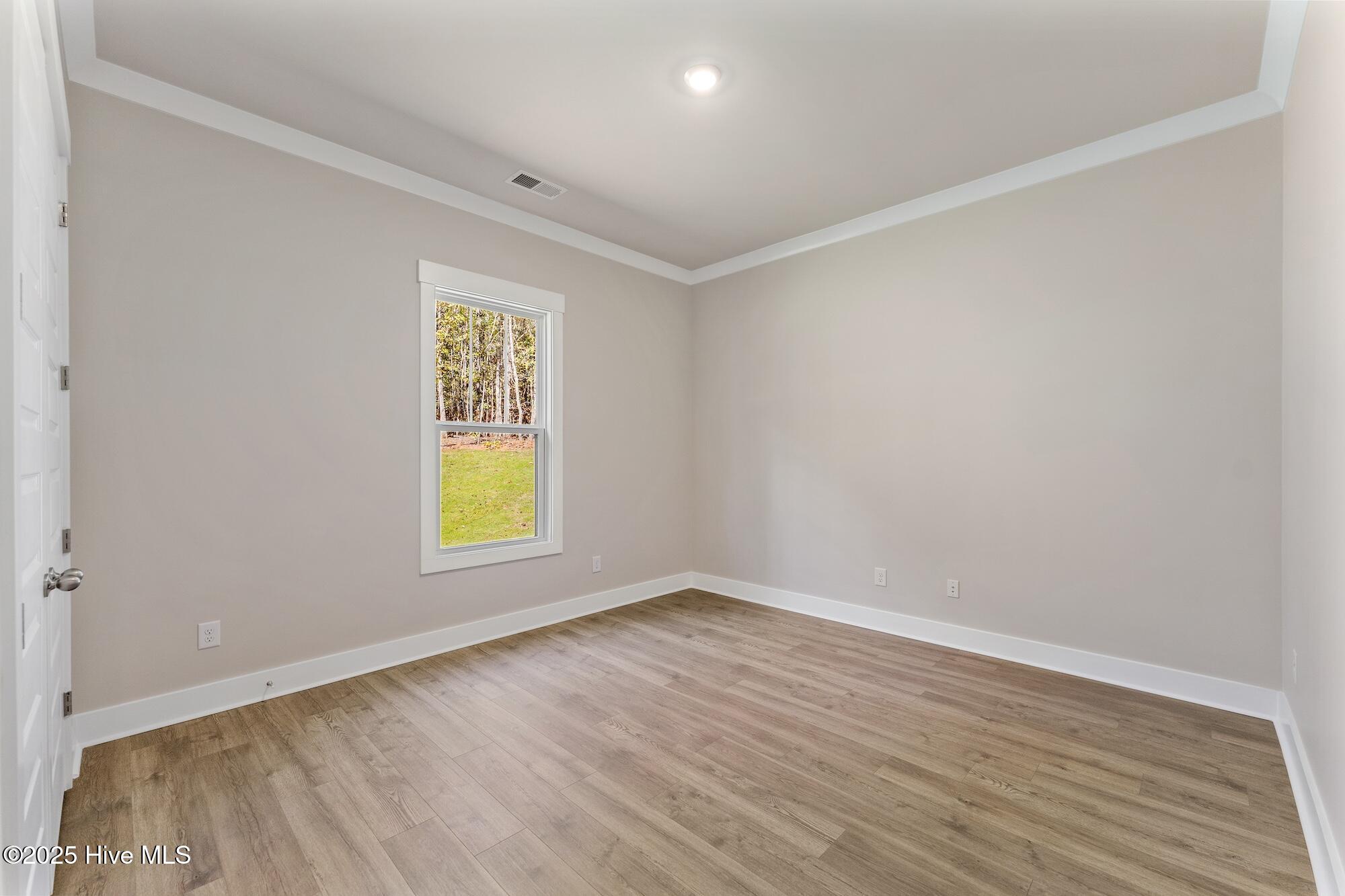 100542321 | Photo 29