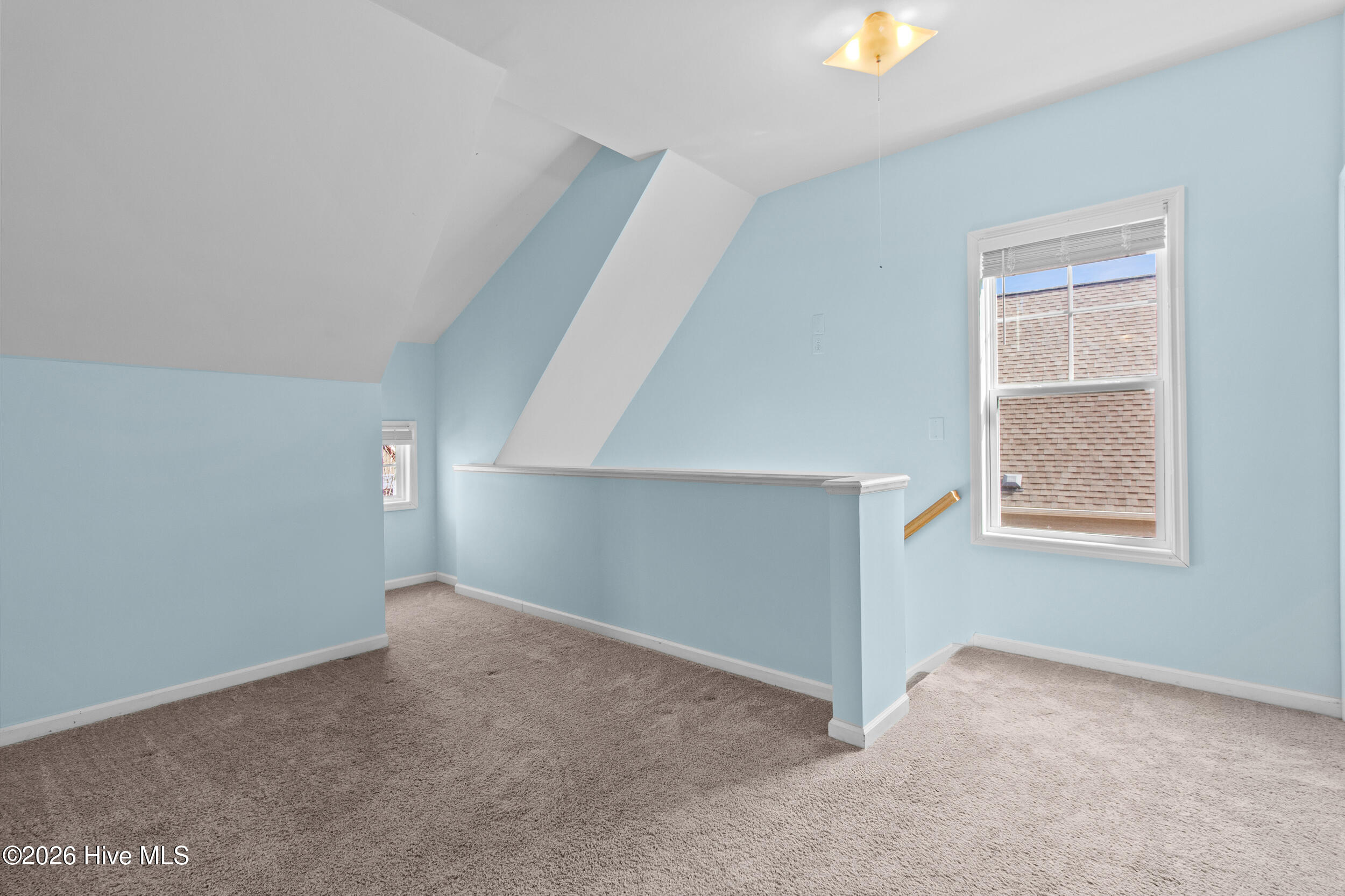 100554579 | Photo 32